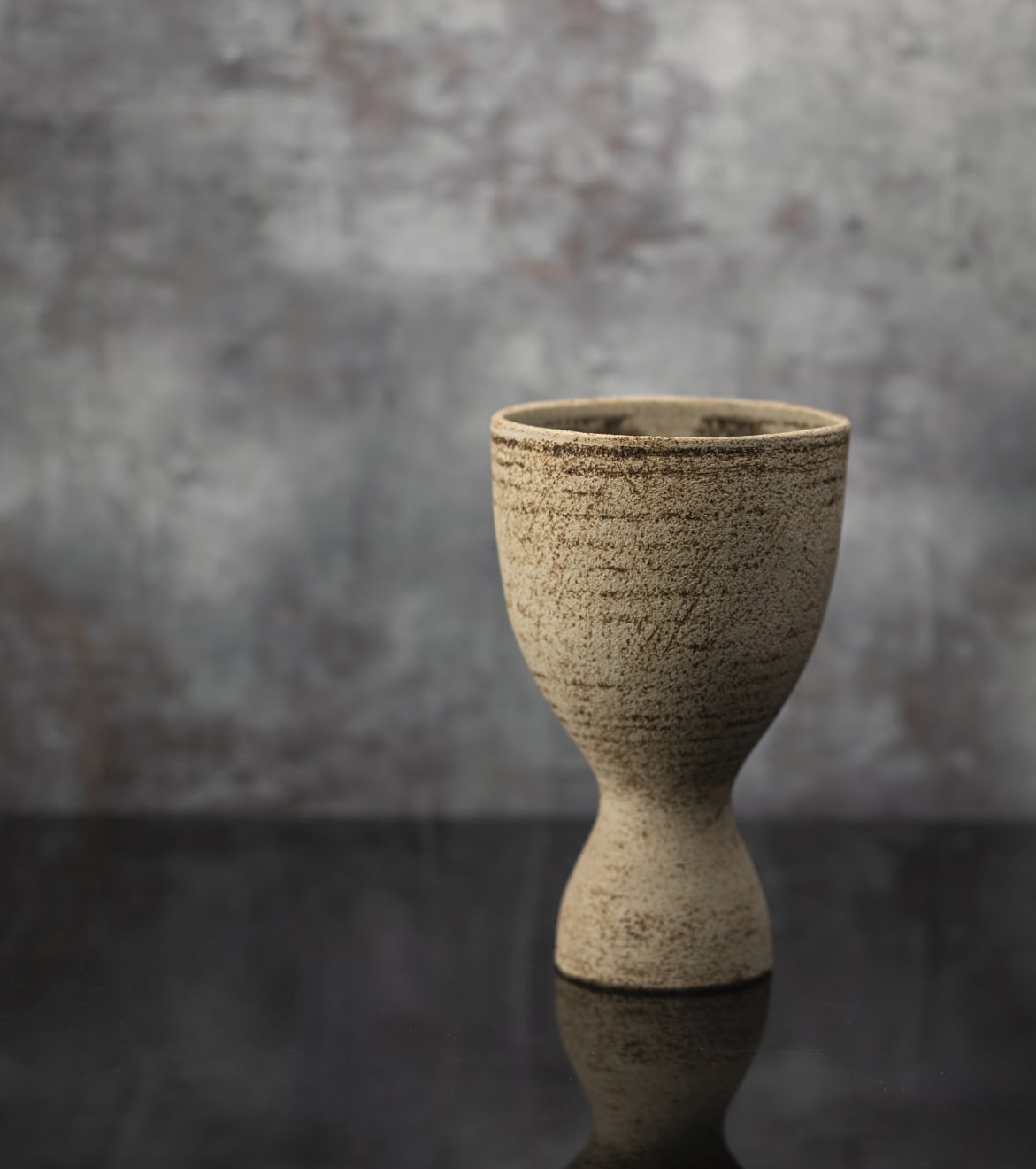 Waistel Cooper, Waisted vessel, 1970