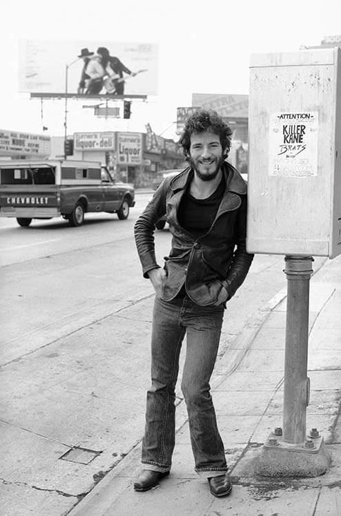 Terry O'Neill, SPRINGSTEEN ON THE STREET, 1975