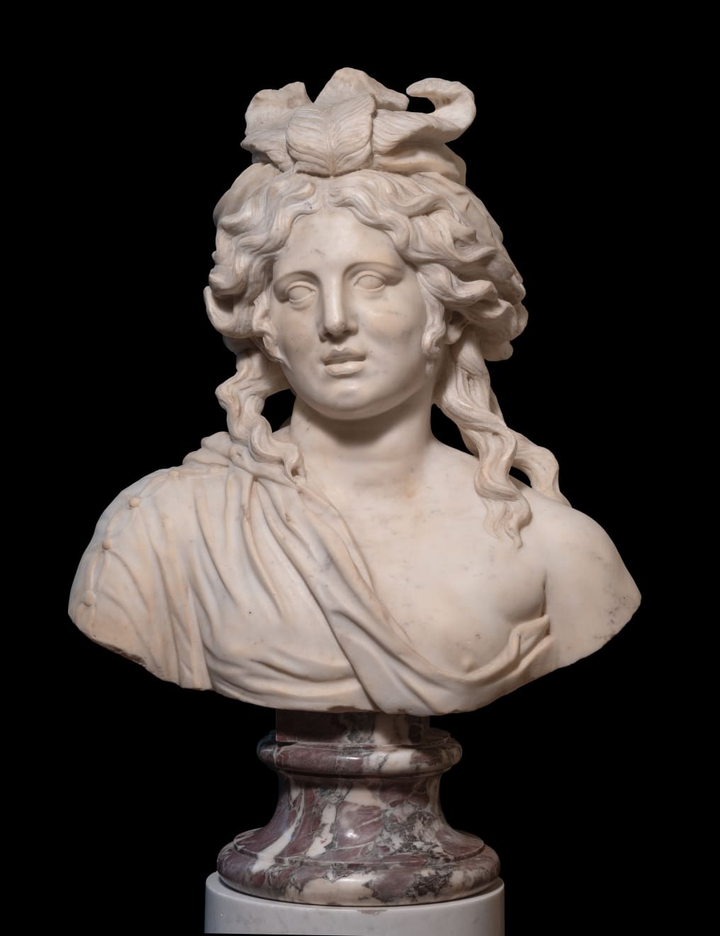 Orfeo Boselli (Roma, 1597 - 1677)PERSONIFICAZIONE DELLA FOLLIA , ca. 1650-1660 Marmo di Carrara 86 x 60,5 x 35 cm Expertise: Dottor Luca Annibali