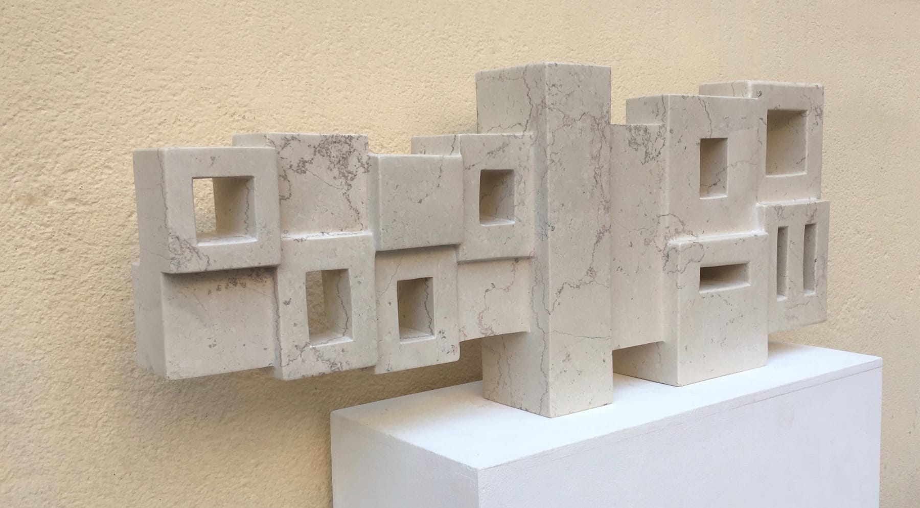 Malcolm Franklin, Trani Tenement, 2017-2018