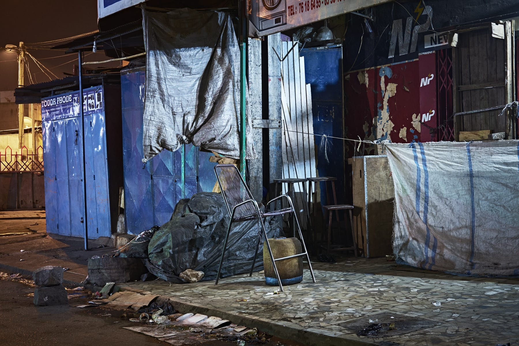 HECTOR MEDIAVILLA, SORRY WE'RE CLOSED #7 - Grand Marché of Bamako, 2017