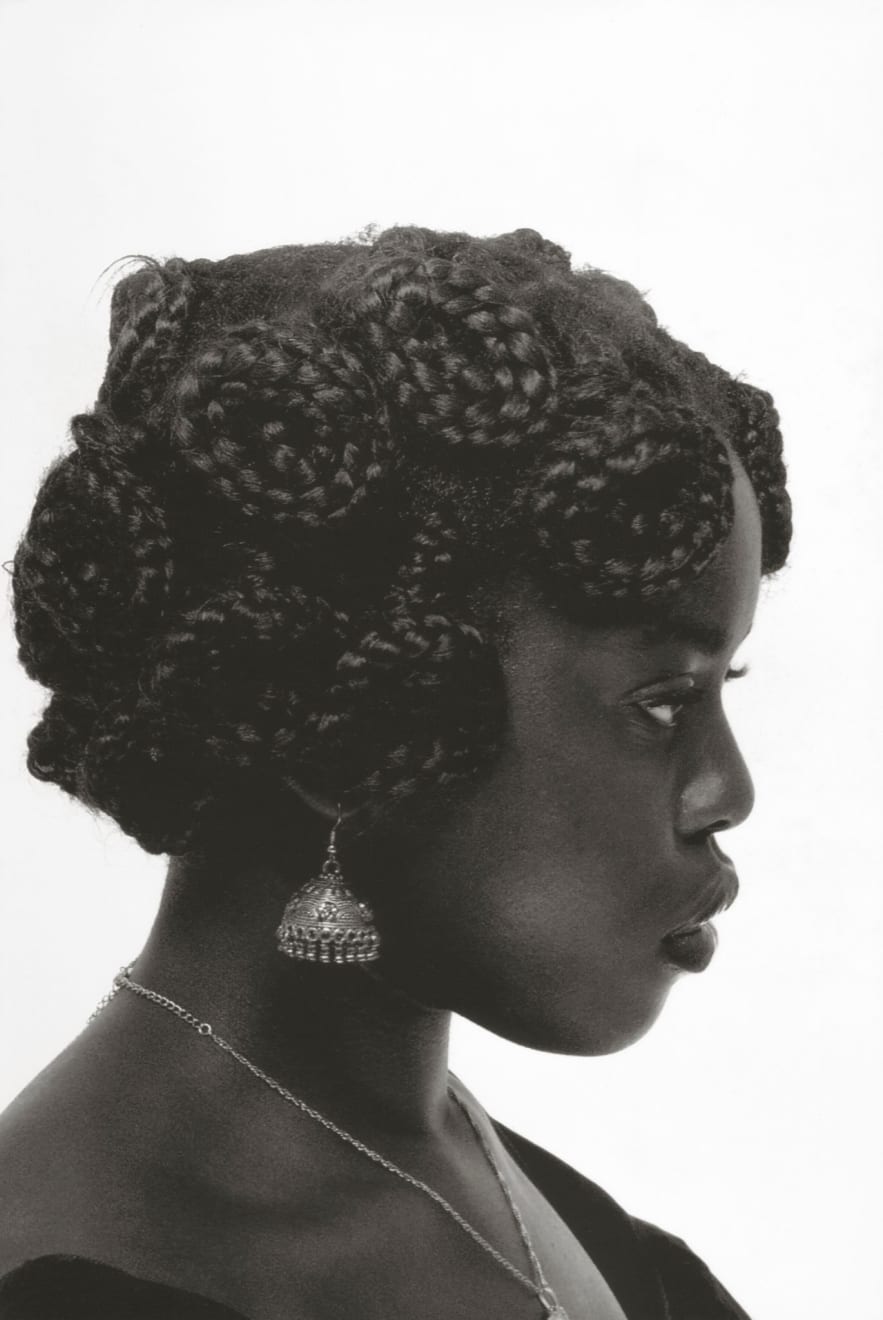 MARIANNE COSTADE, Sur Ma Tête Leur Mémoire, (self-portrait) , 2021