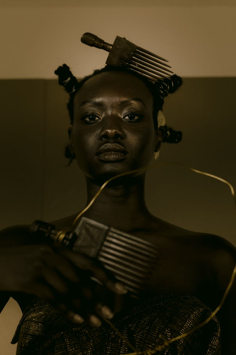 DJENEBA ADUAYOM, BLACK GOLD #7, 2018