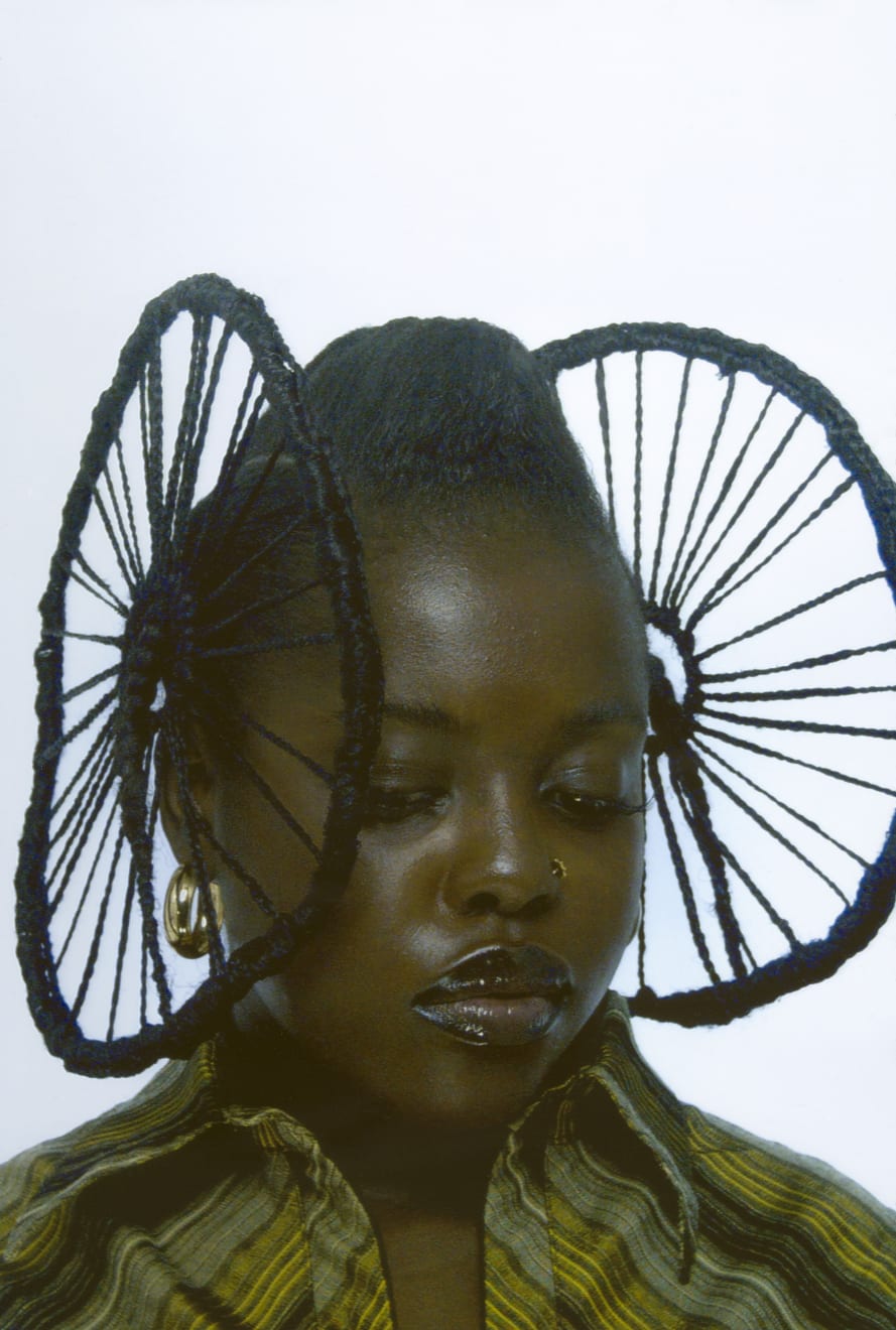 MARIANNE COSTADE, Seuil d’Efiko : devenir femme (self-portrait), 2024