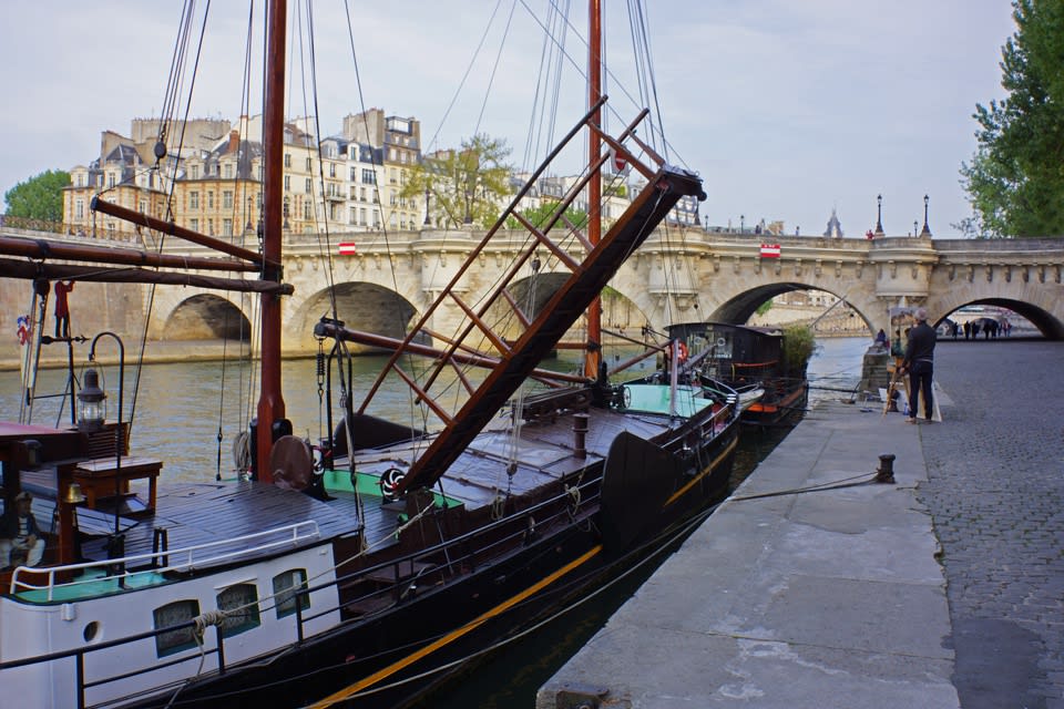Gerard Byrne painting plein air Paris