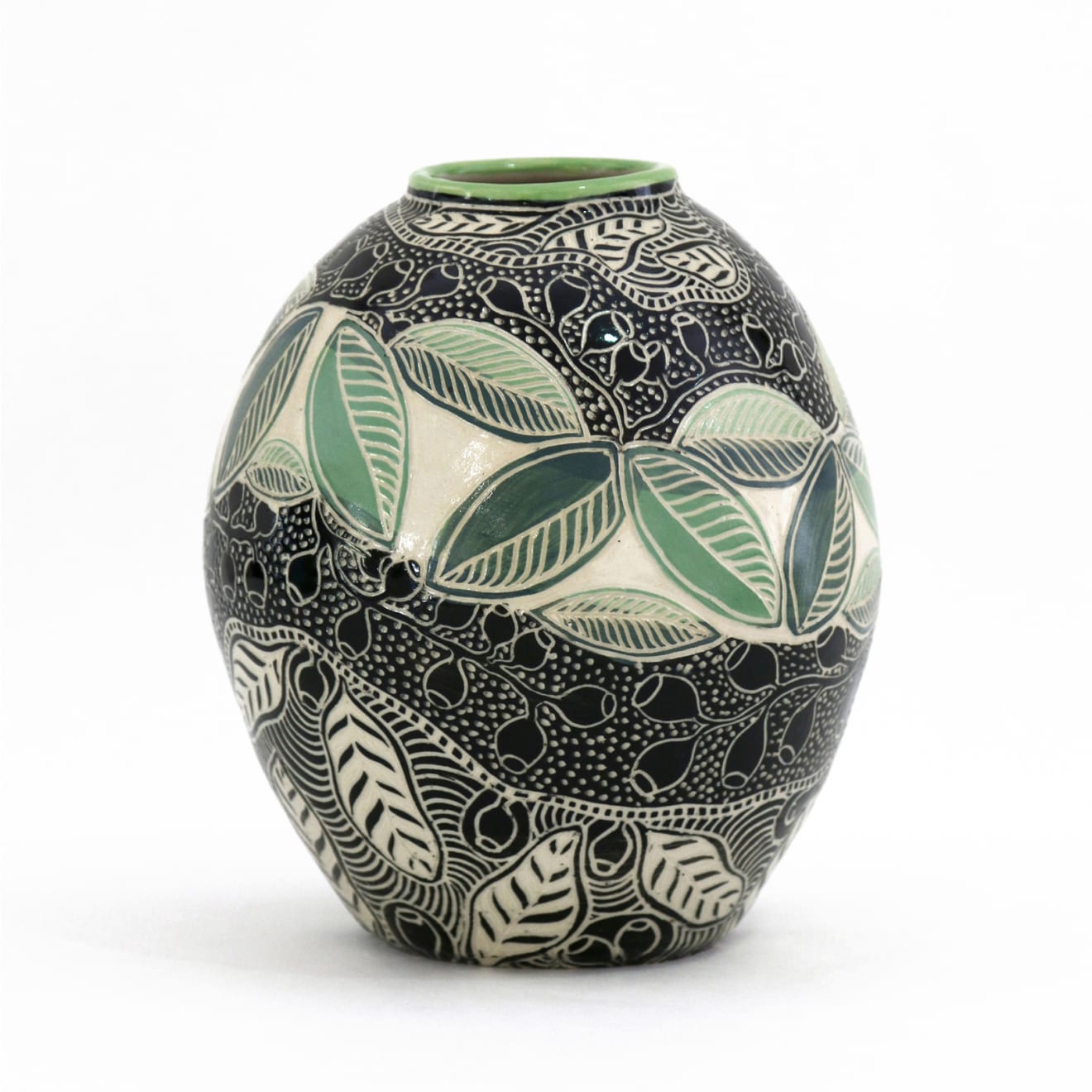 Ernabella Artists, Tatgu (gumnut), 2019