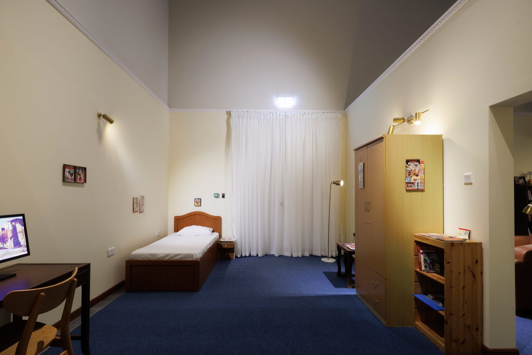 Bady Dalloul: Self-portrait with a cat I don't have, Courtesy of Art Jameel. Photo by Daniella Baptista.