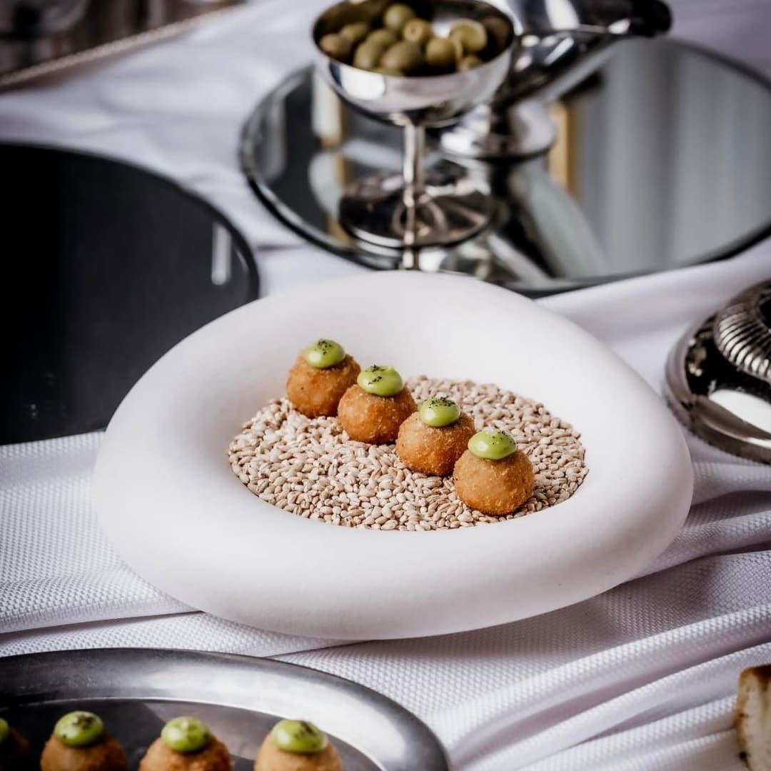 Pomelo Pomelo is a catering and events company with creativity at its core. Pomelo’s passion for art and sustainability come...