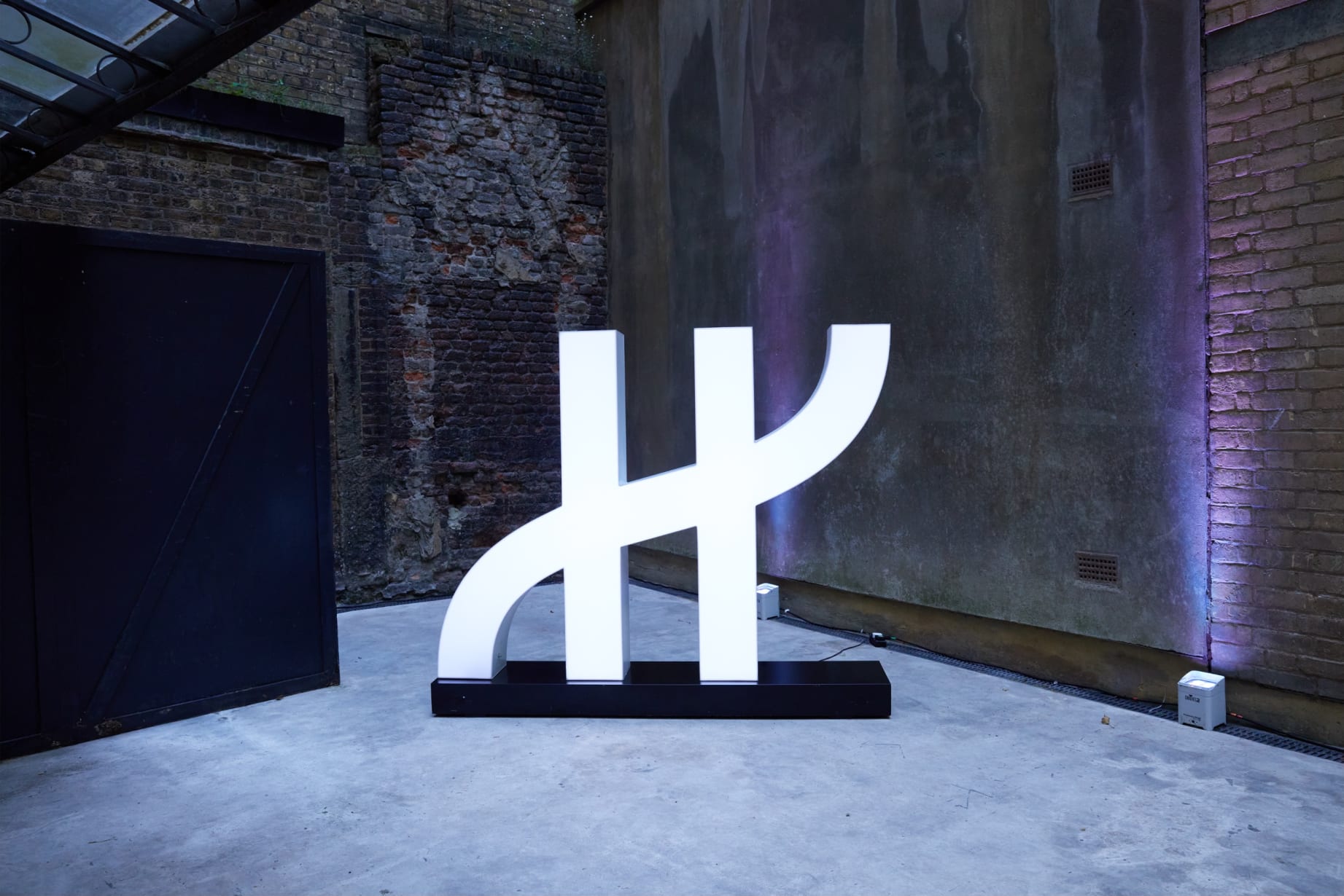 649Ae630C6D10B44D12476E7 Moriarty Events X Hublot H Sign