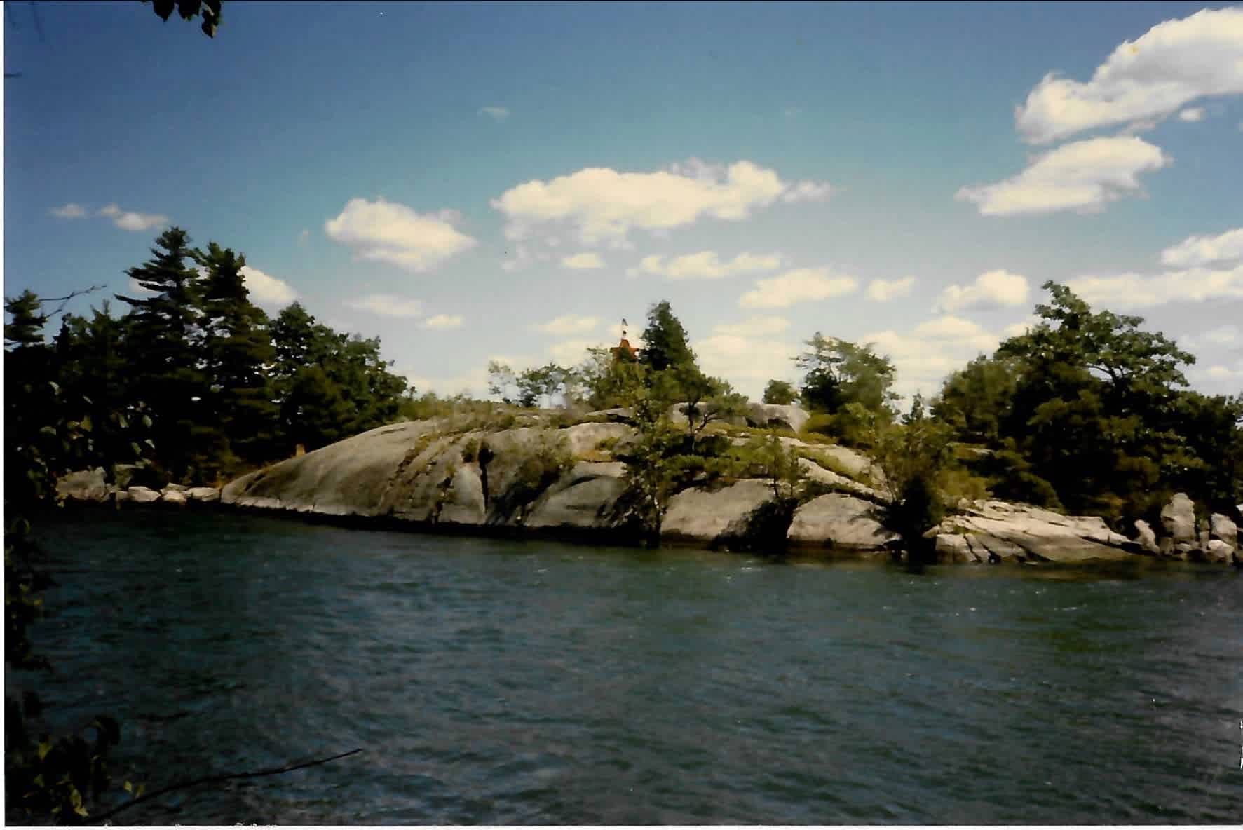 Needle's Eye, Fernbank