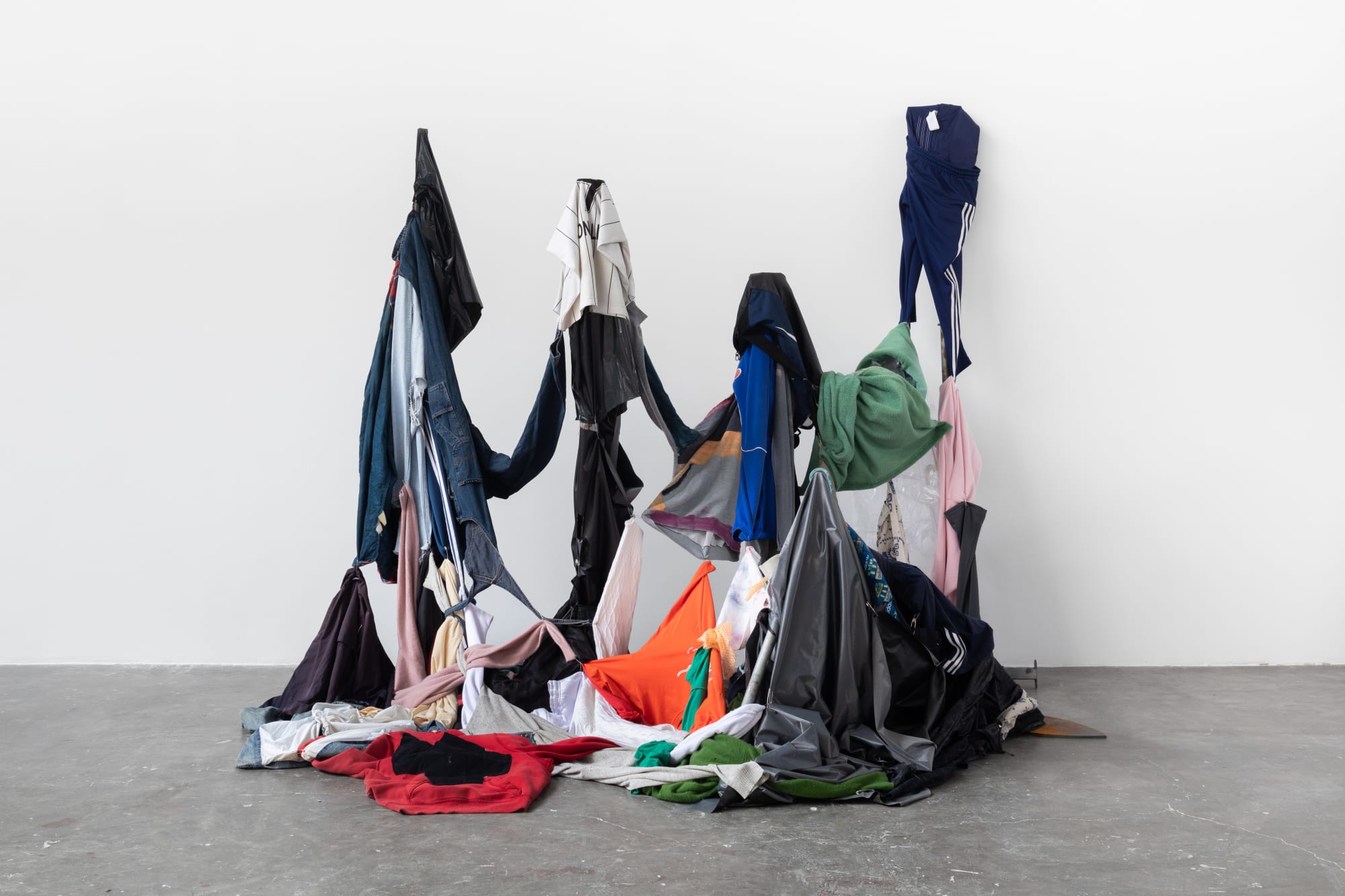 Adriano Costa, MAGISSES, 2023