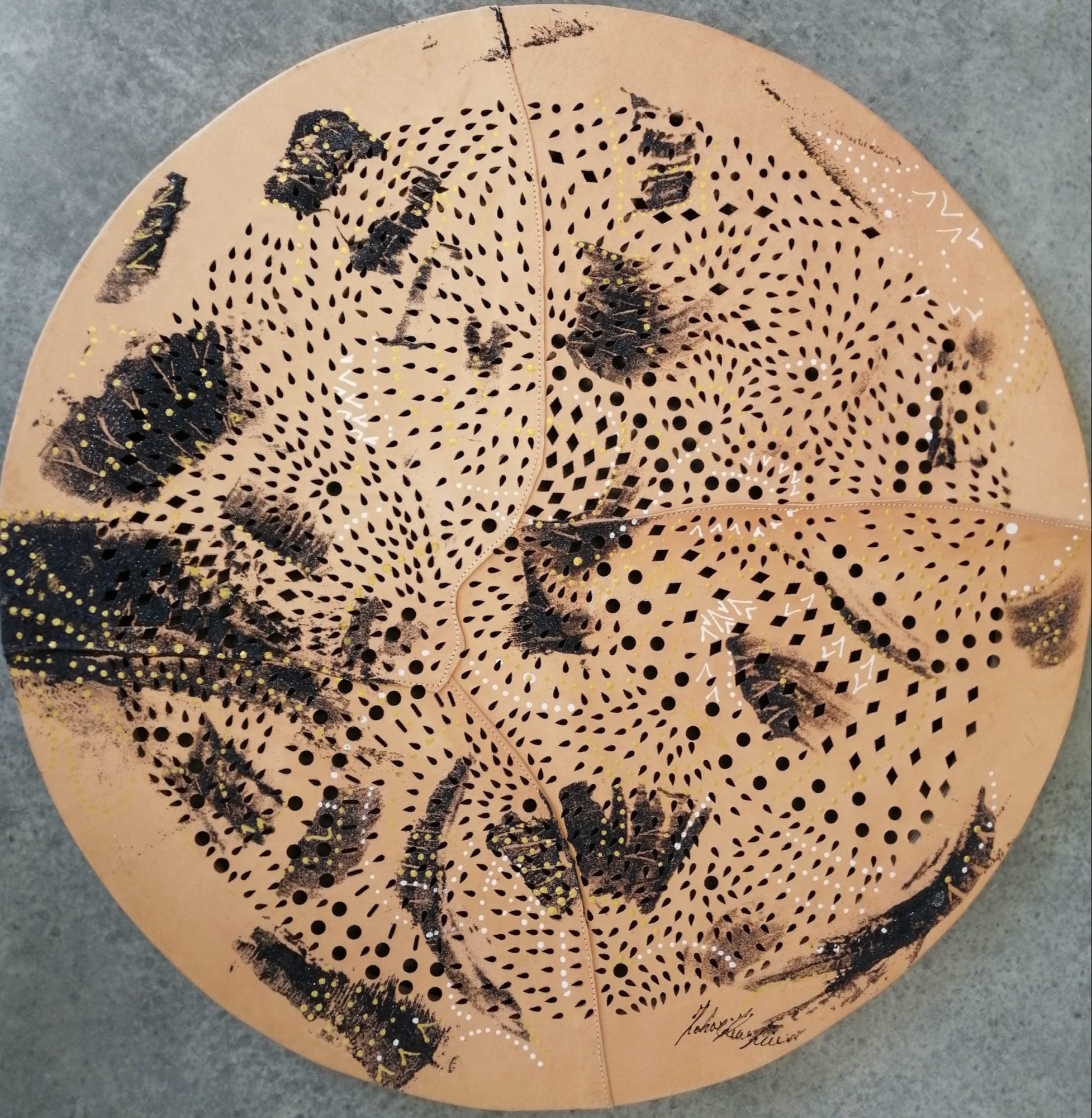 Kohar Kevorkian, No Title 72cm diameter, 2017