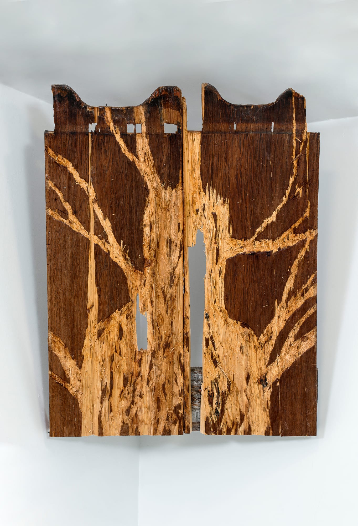 Nestor Engelke, Wooden portrait | Деревянный портрет, 2019