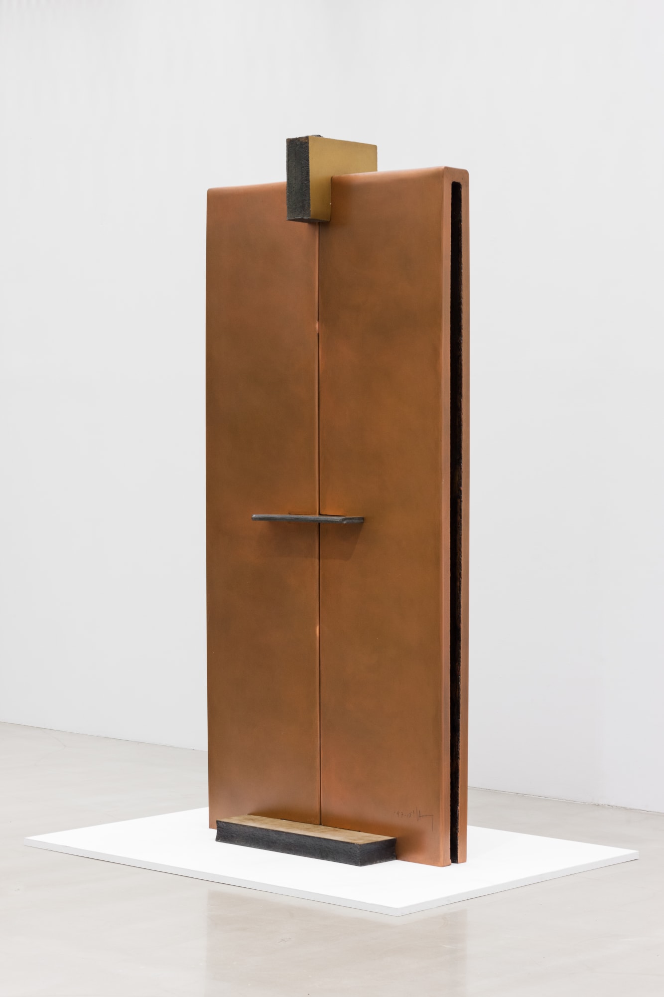 Tai-Jung Um, Bronze - Object - Age - 97 - 12 - Castle Gate, 1997