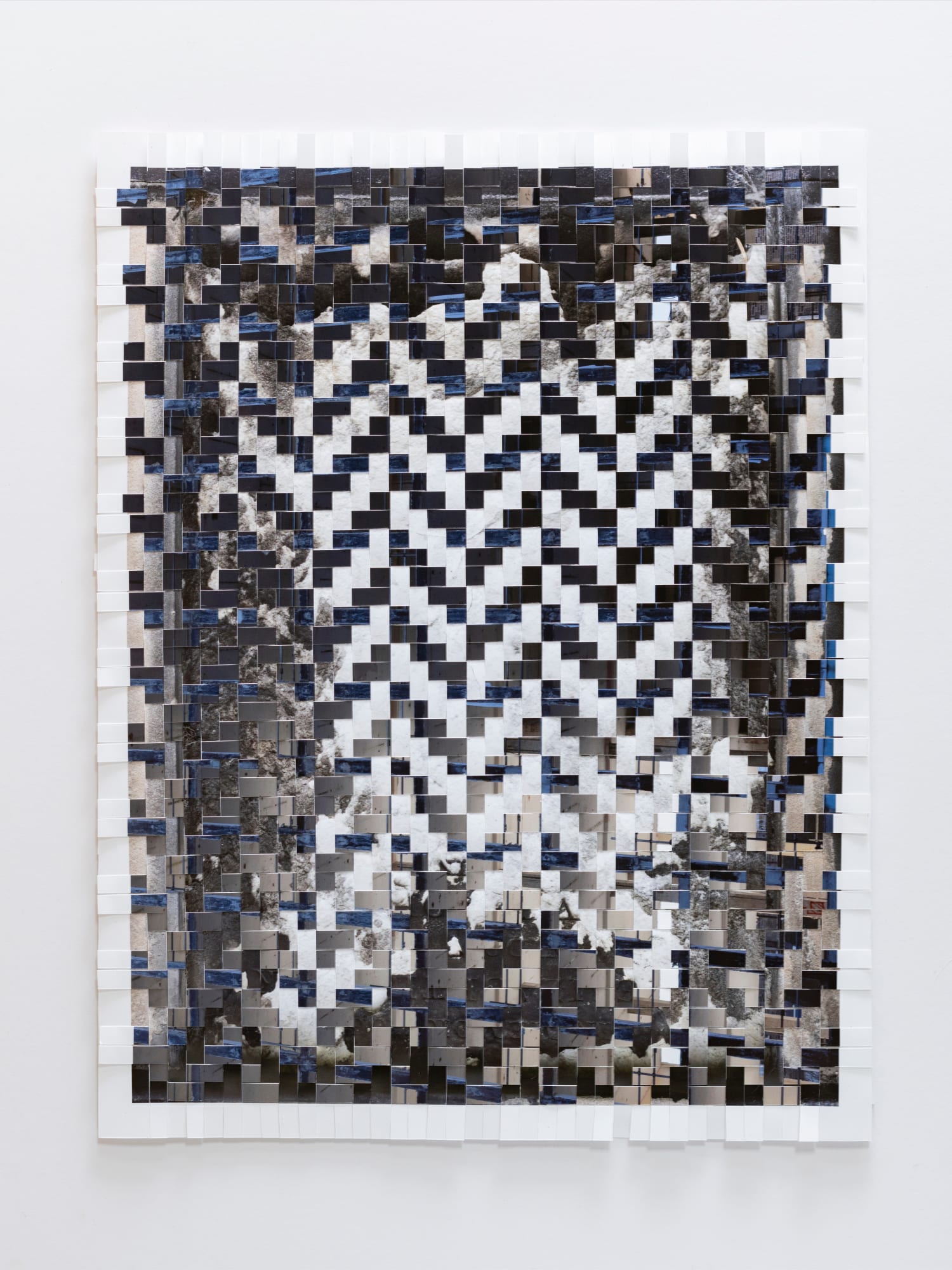 Kieran Dodds, Tartan Noir, Edinburgh (Fishbones), 2023