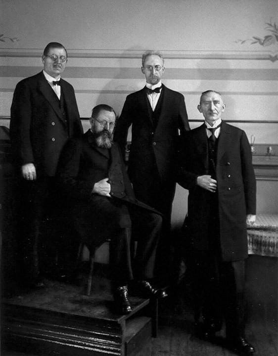 August Sander, Urban Missionaries, c. 1931