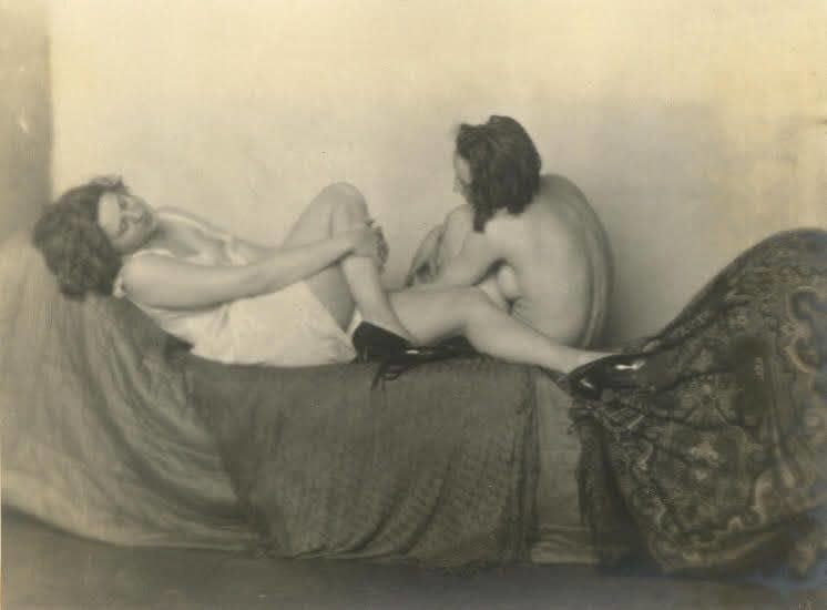 Germaine Krull, AKTE (pair of female lovers), 1924
