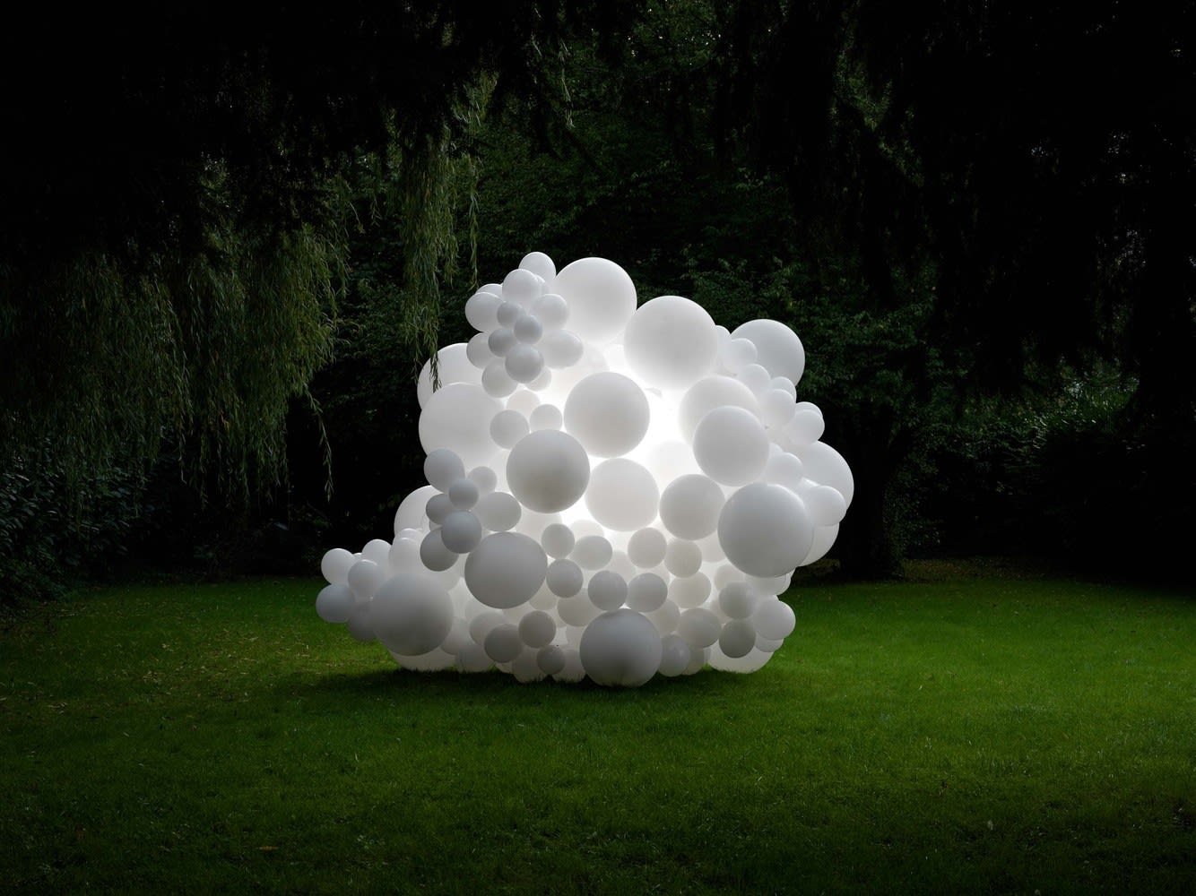 Charles Petillon Igloo 1 (Large) Photography (Digital print by the artist - mat Fine Art paper) 111 x 146 cm 43 3/4x 57 1/2 inches - 111 x146 cm