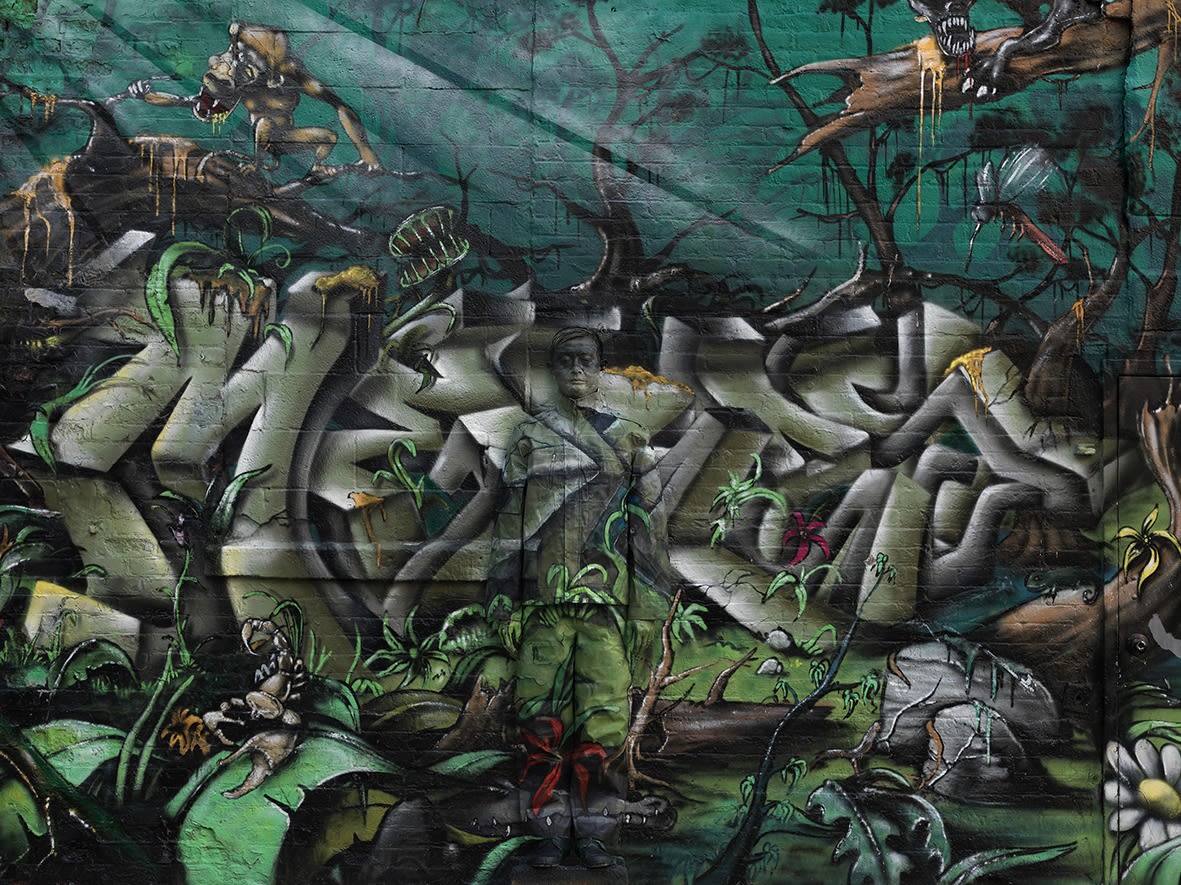 Liu Bolin No.10 5 Pointz (large) Photograph 112.5 x 150 cm