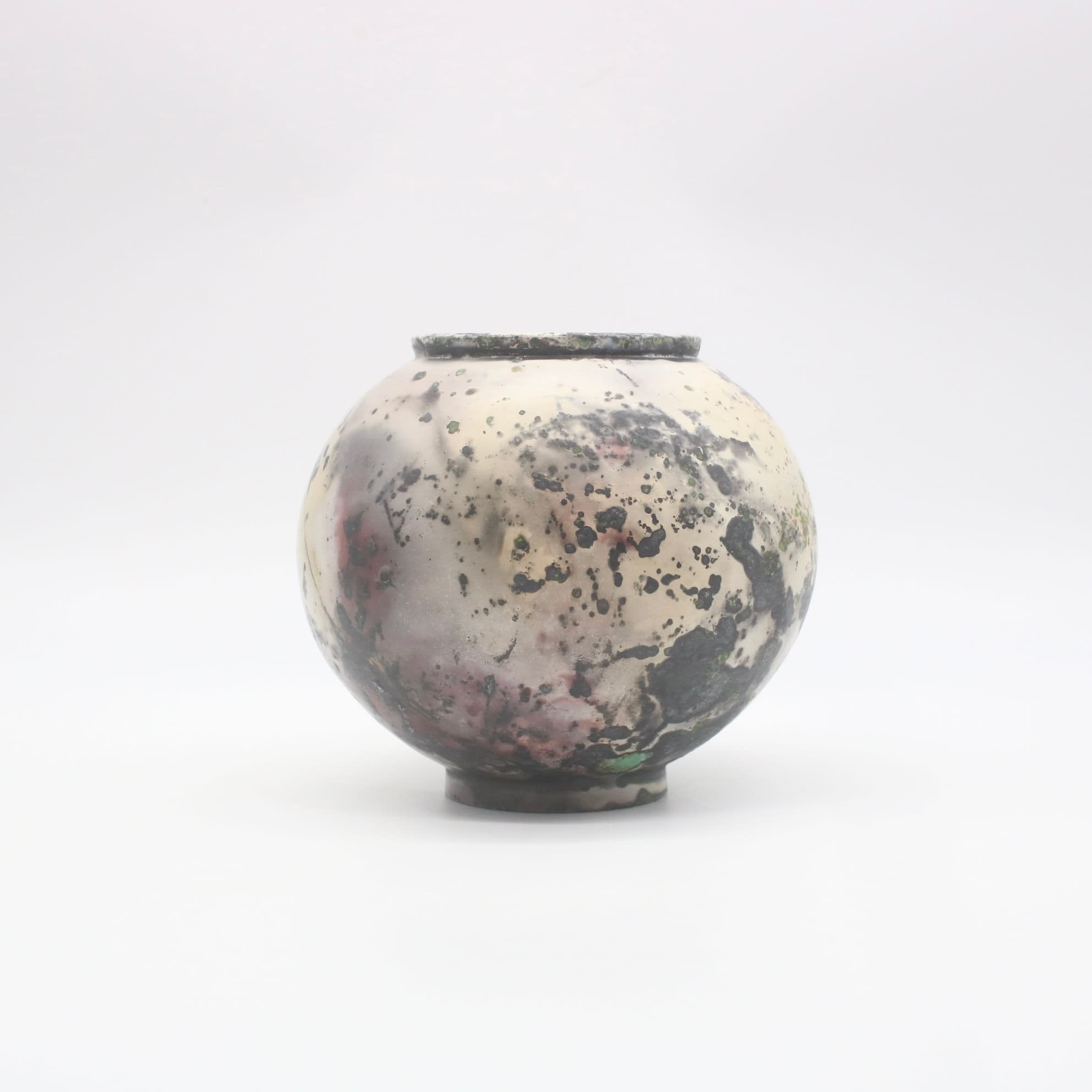 Kit Andrews, Medium Moon Jar 1