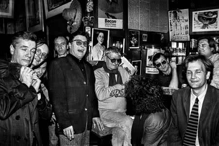 Harry Diamond, The Colony Room, 1987