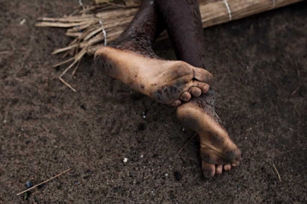 Mário Macilau, Untitled 1, from series Things Fall Apart, 2021