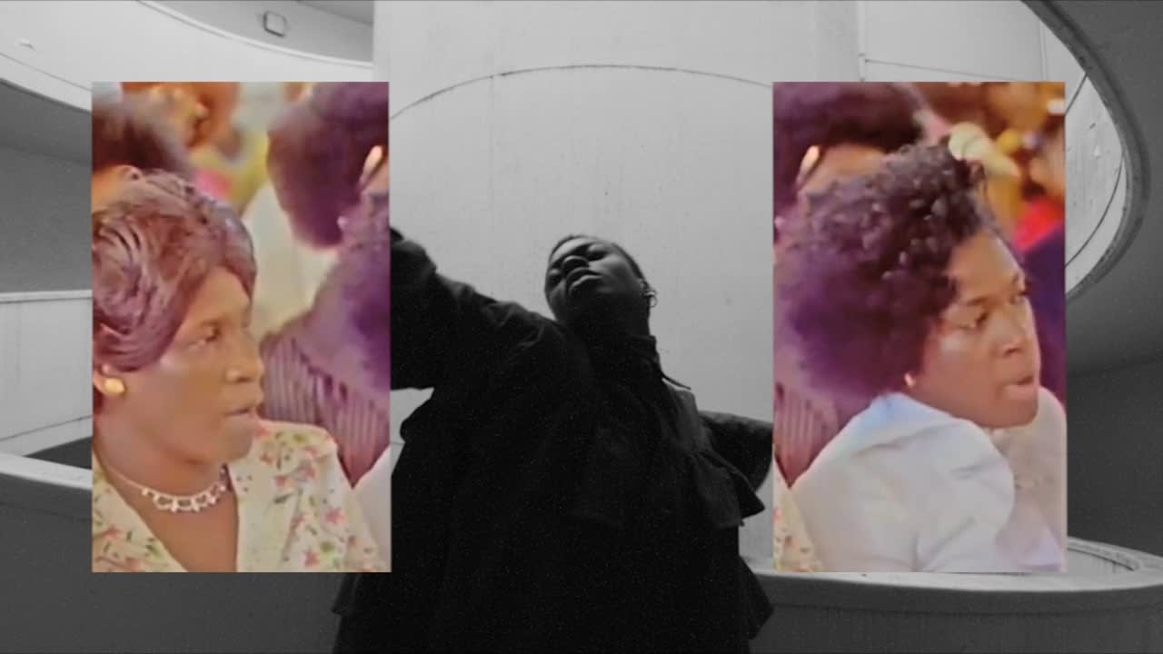 Julianknxx, Black Room, 2023