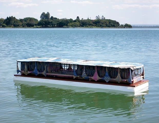 Clarissa Tossin, Monument to Sacolândia, 2010