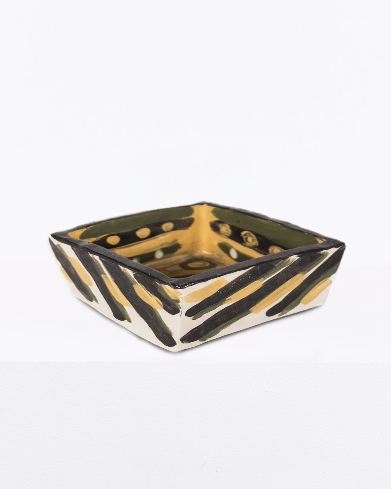 Georgia Loizou, Rectangular dish