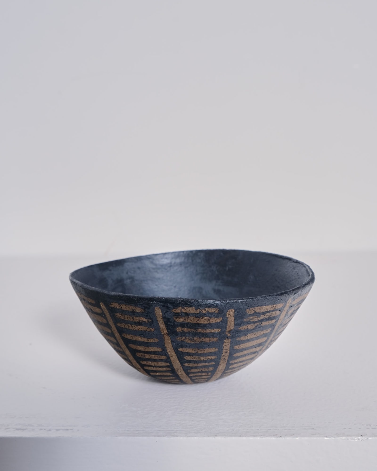 Jane Kite, Decorative Resist Brushwork Bowl (stripe)