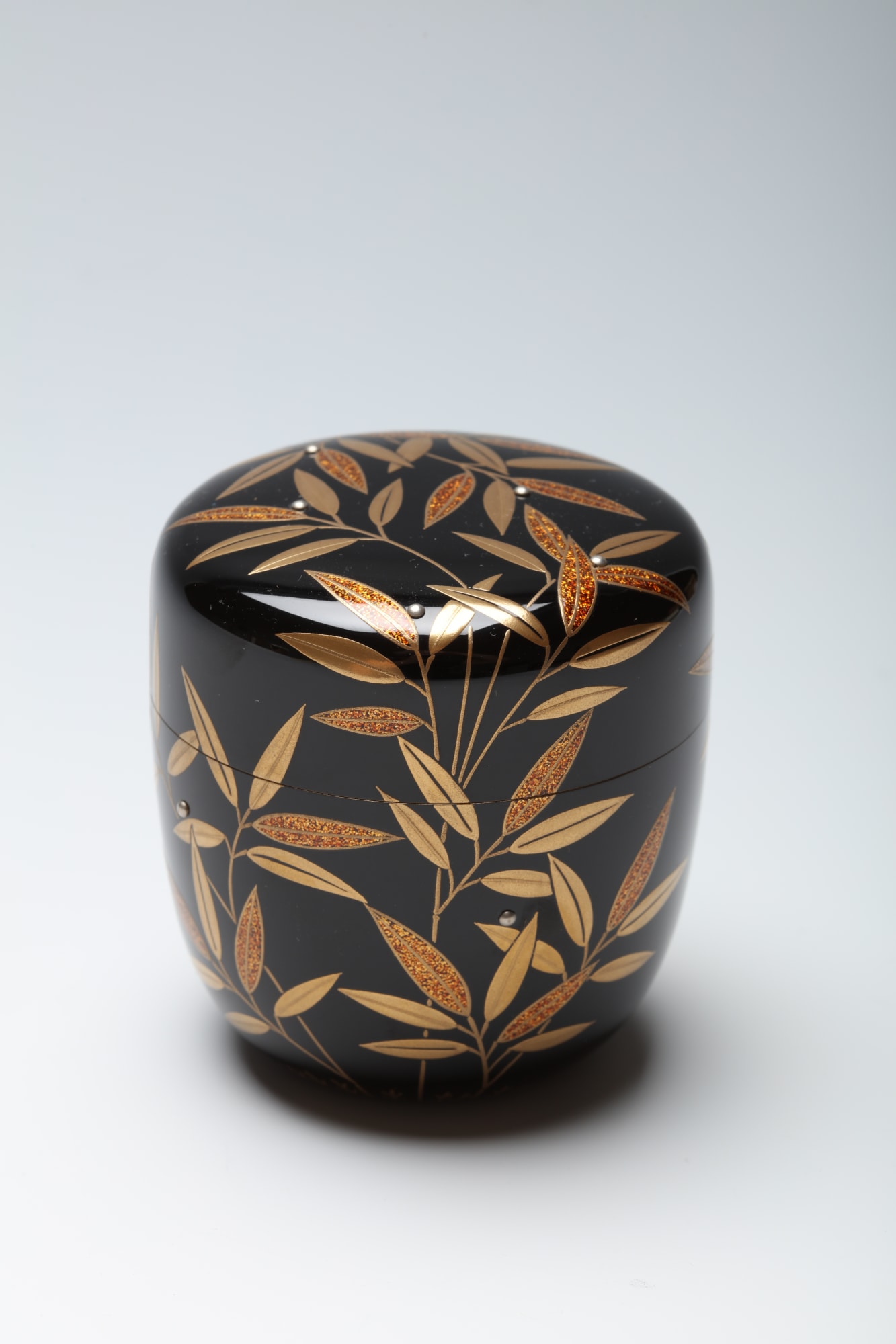 Tsuji Sekisai V, Tea Caddy with Bamboo Grass and Dew, 1990s