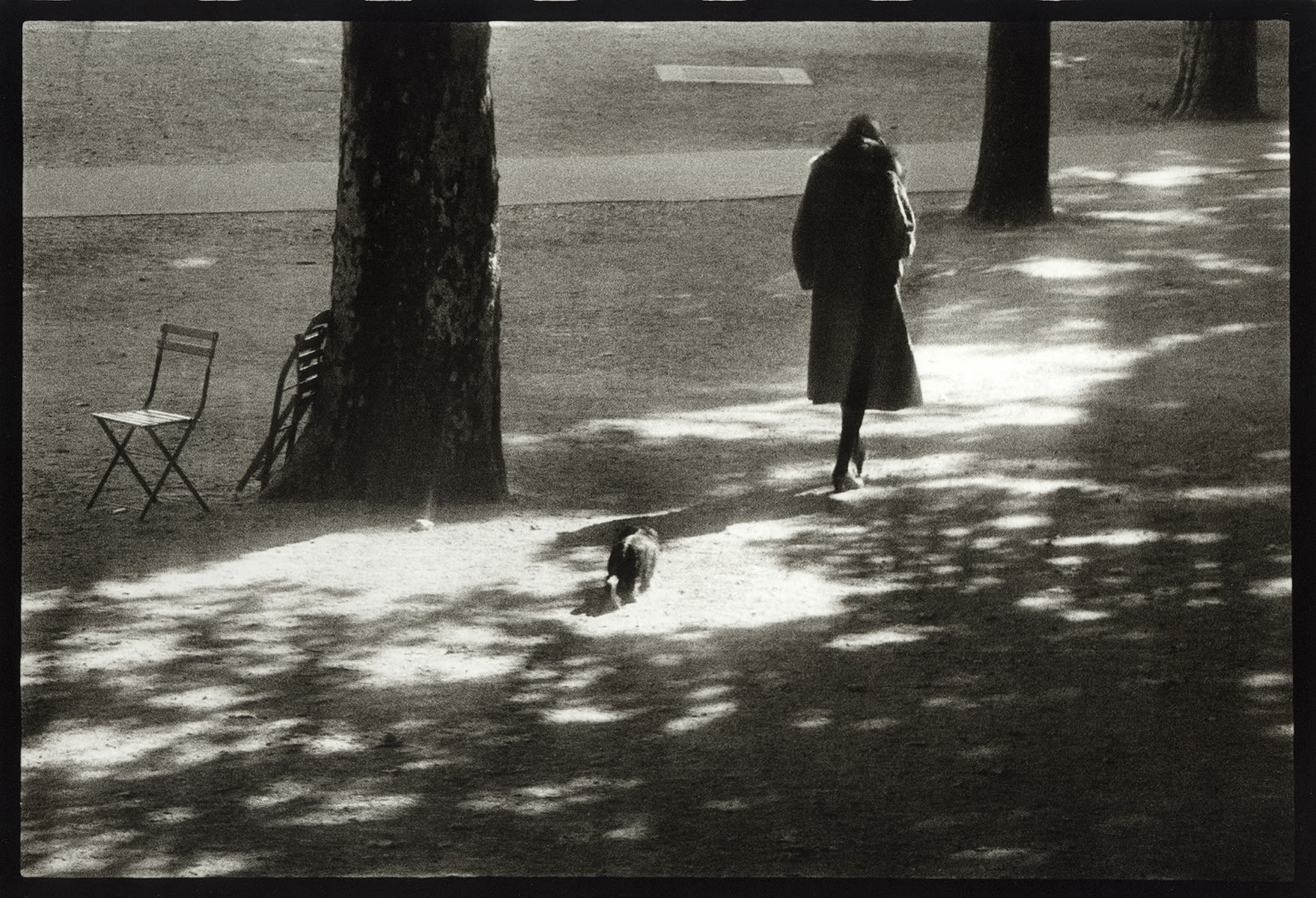 Sarah Moon, Suzanne aux Tuileries, 1974.