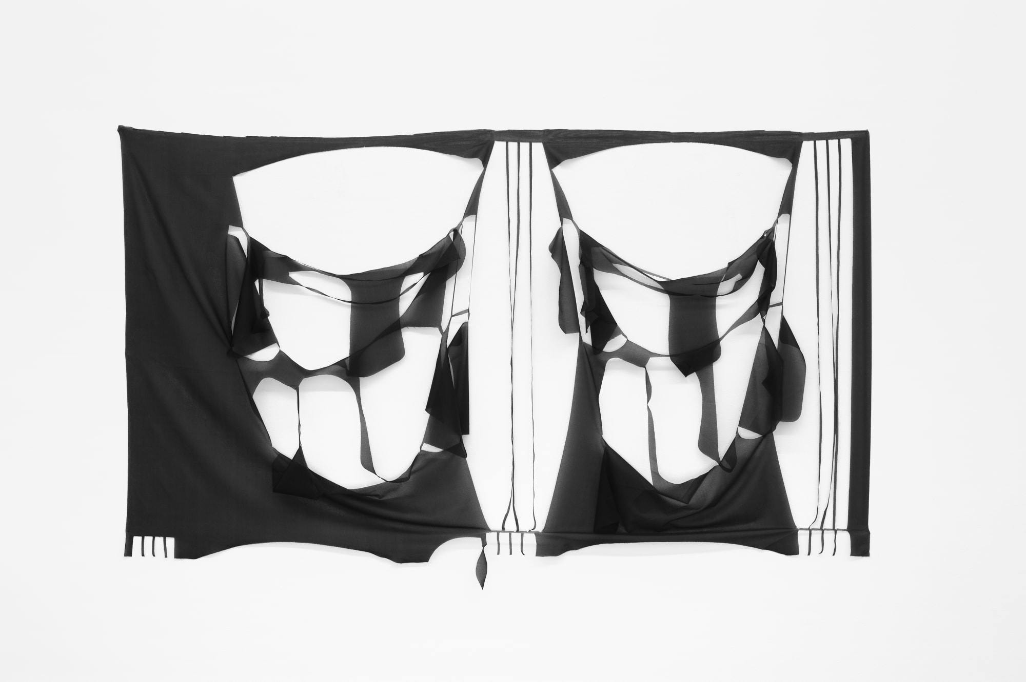 MARION BARUCH, Les masques, 2016