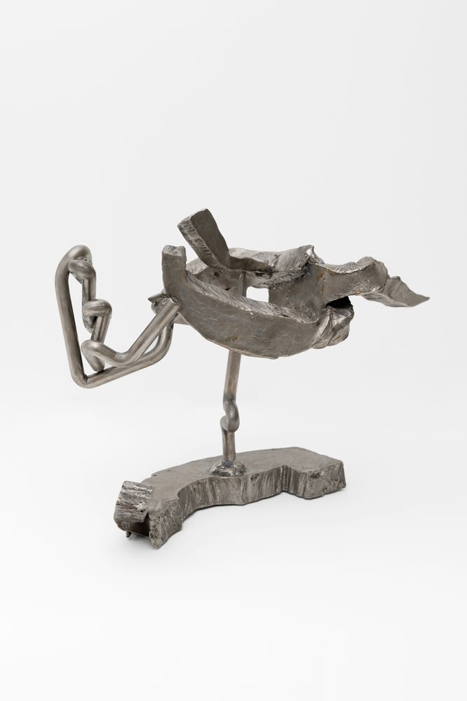 Mark Di Suvero Louper Titane 29 x 40.5 x 20 cm 11.42 x 15.94 x 7.87 in