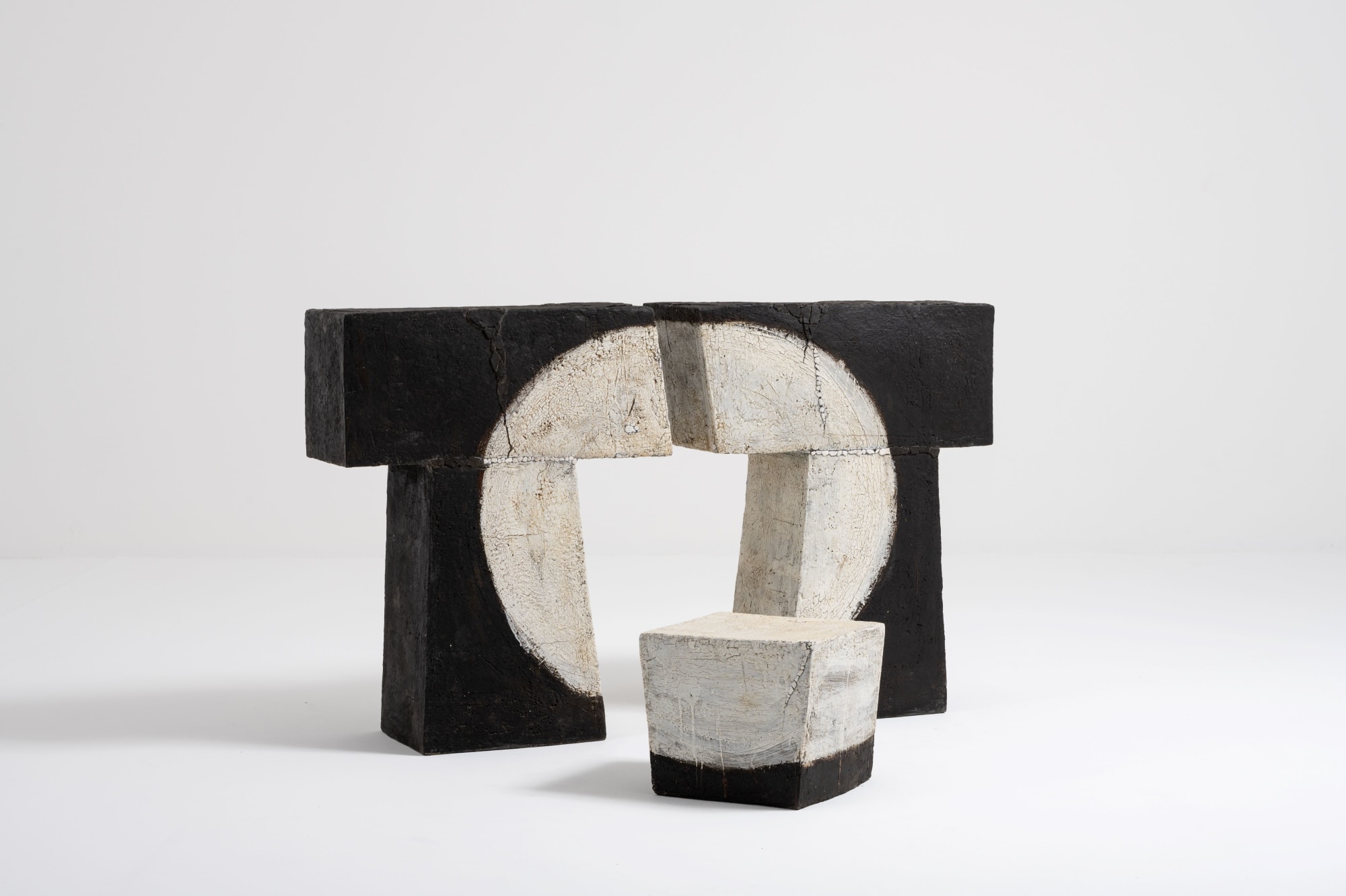 Agnès Debizet, "Quarts de Lune" console, 2023