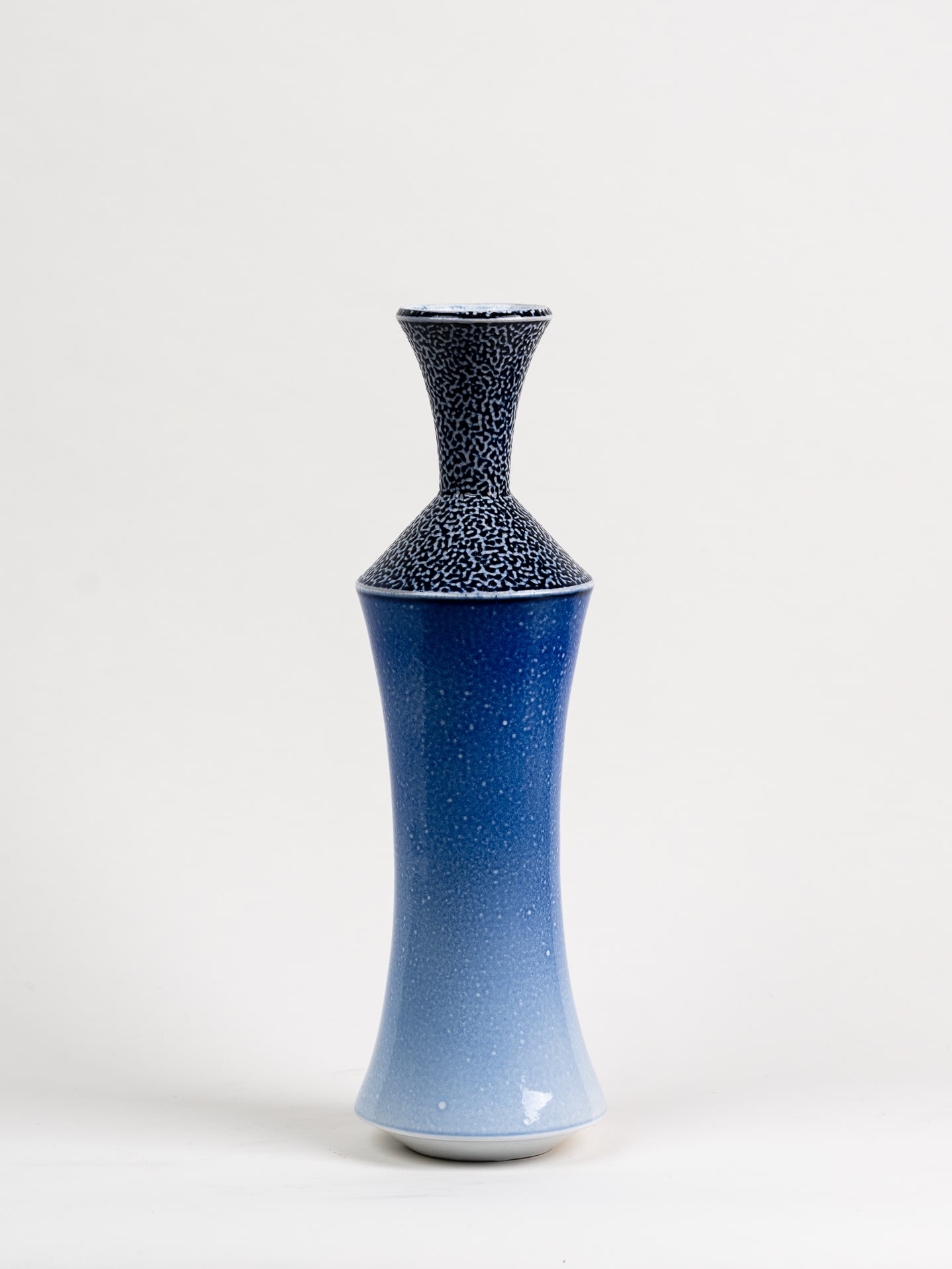 Jeremy Nichols, Tall Concave Bottle, 2022