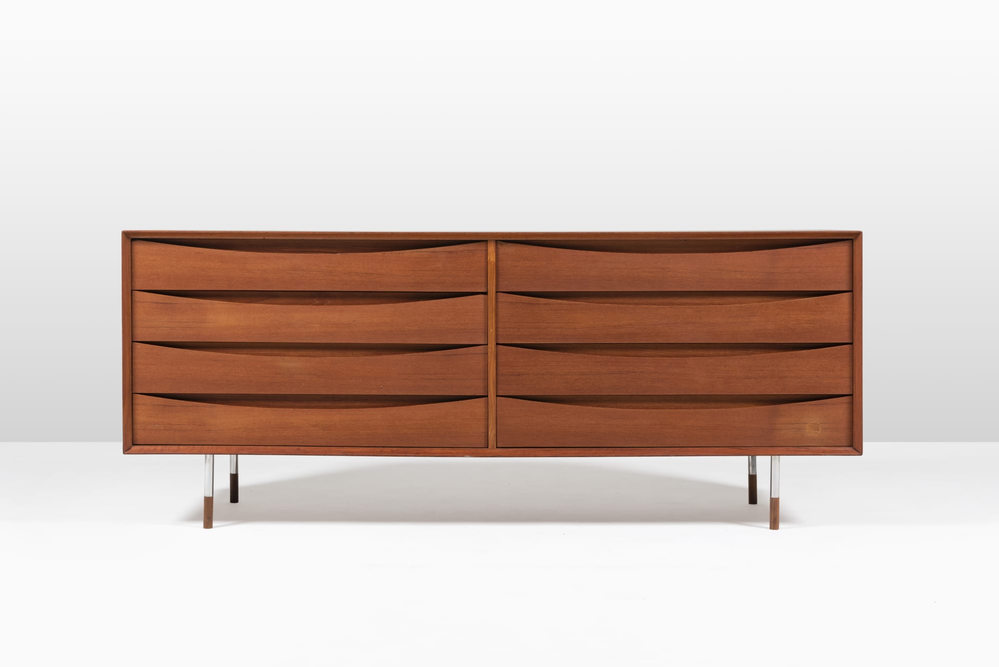 Arne Vodder, Sideboard