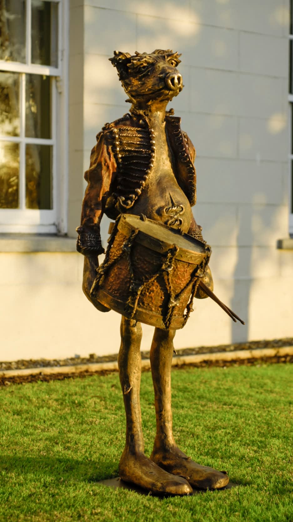 Patrick O'Reilly, Marching to the beat of his own drum Gormleys Gallery