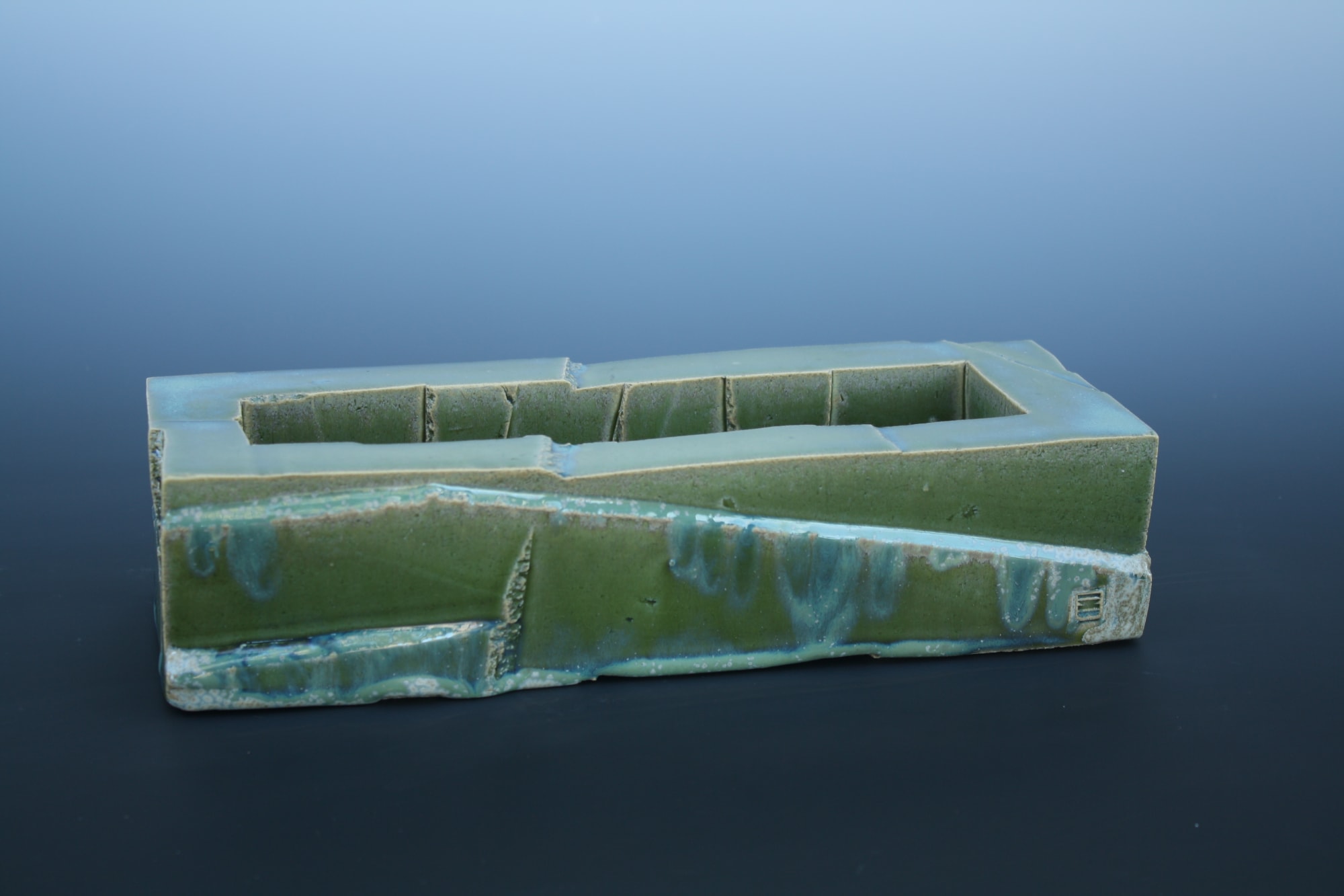 David Binns, Large Shallow Trough Form