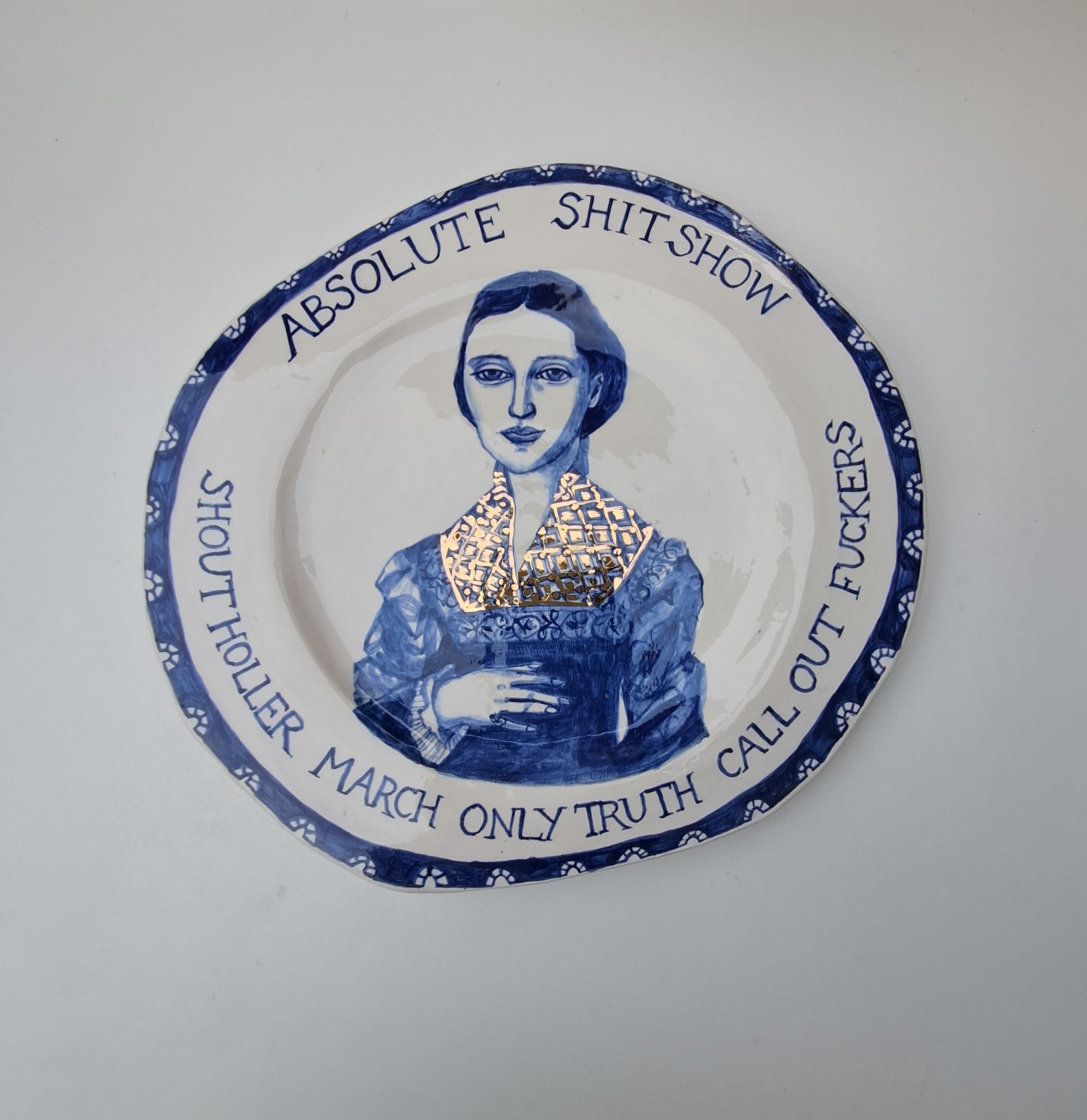 Pauline Cumming, Absolute Shitshow