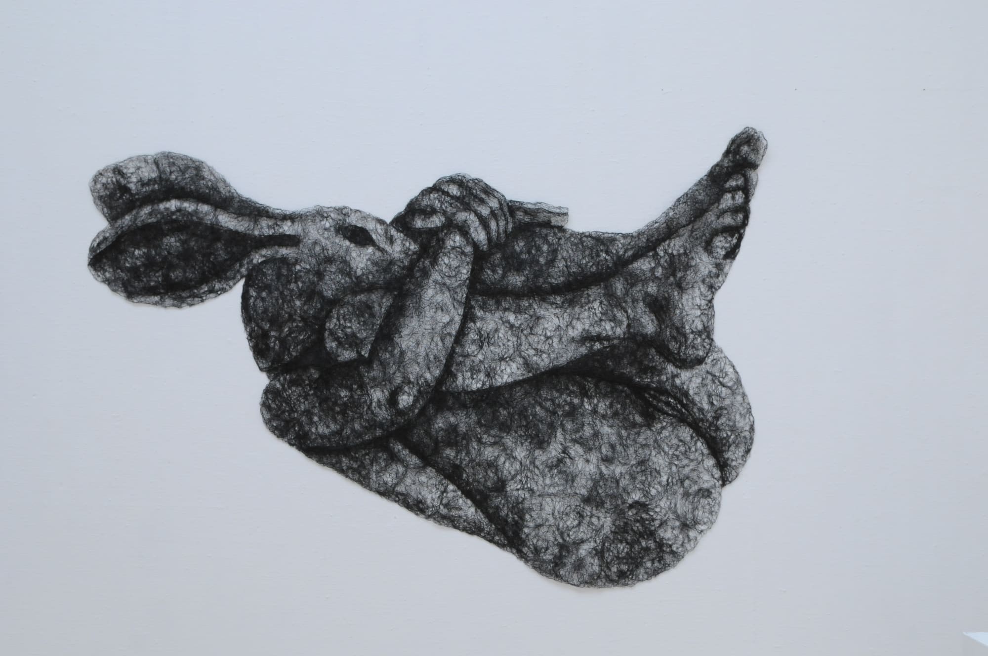 Sophie Ryder, Upside Down Kneeling , 2007