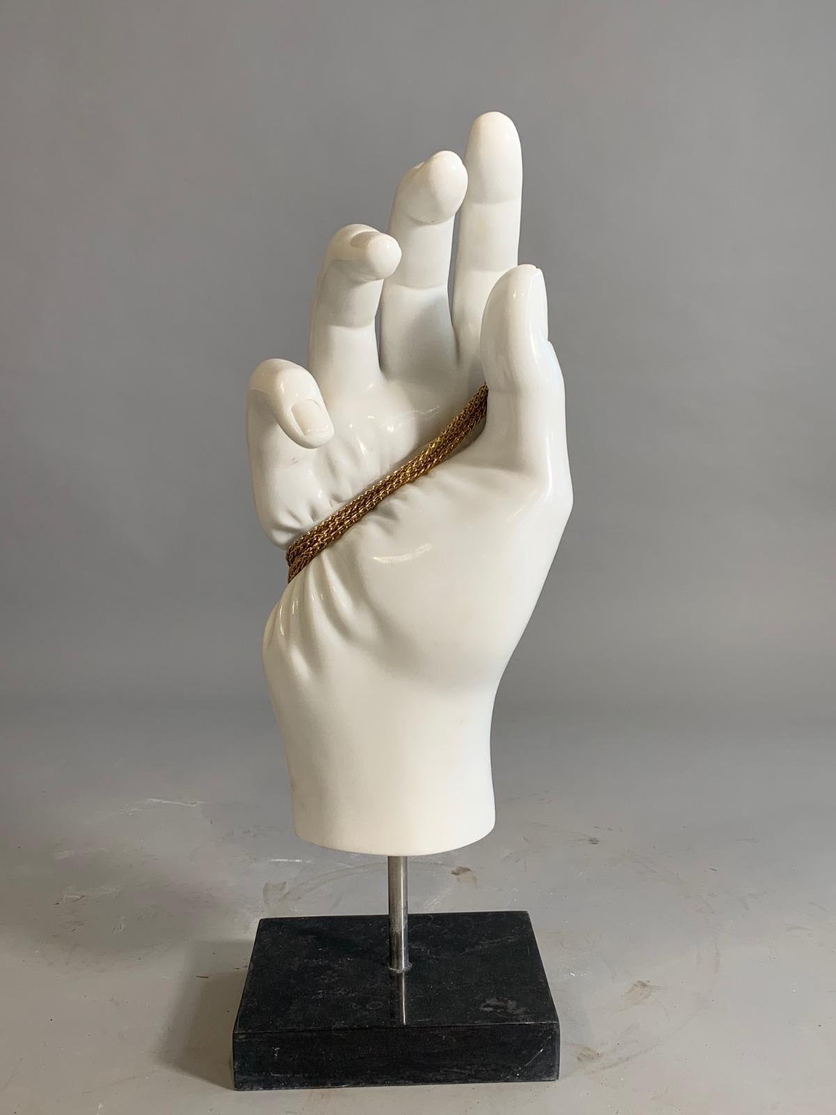 Leo Caillard, Hand Tight, 2021