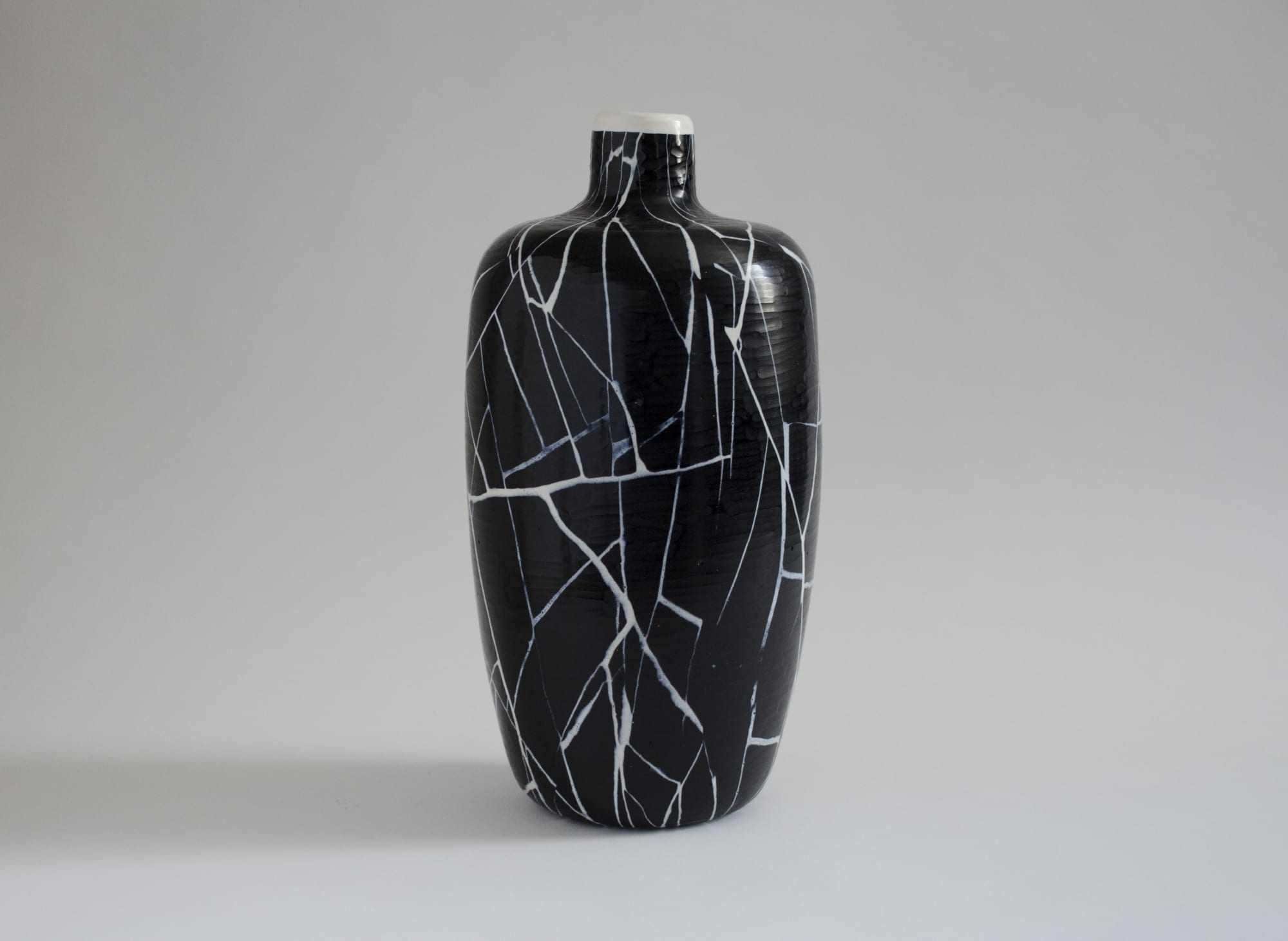 Massimo Micheluzzi, Black & White Vase, 2012