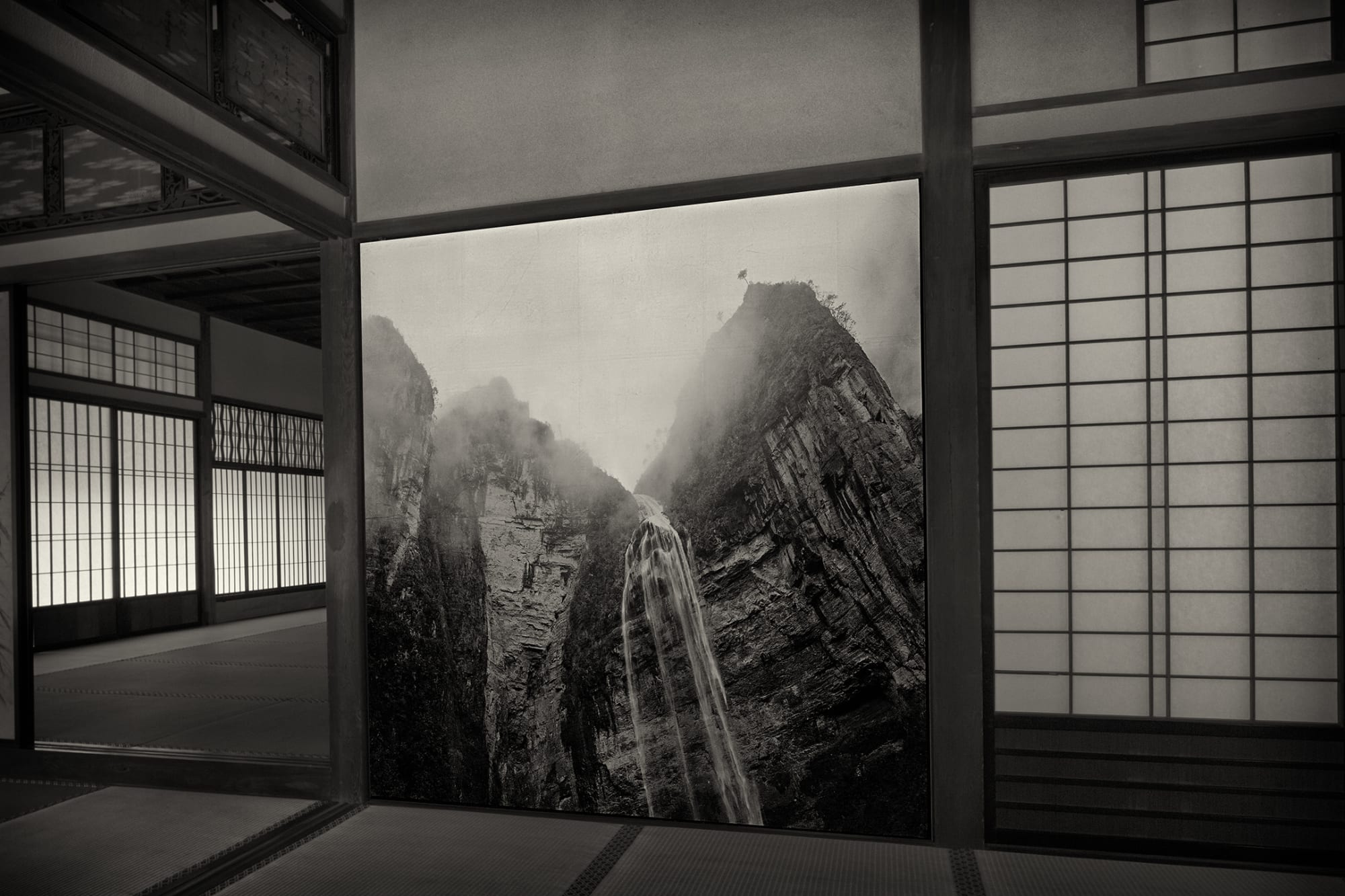 Kenji Wakasugi, Water Fall, 2016