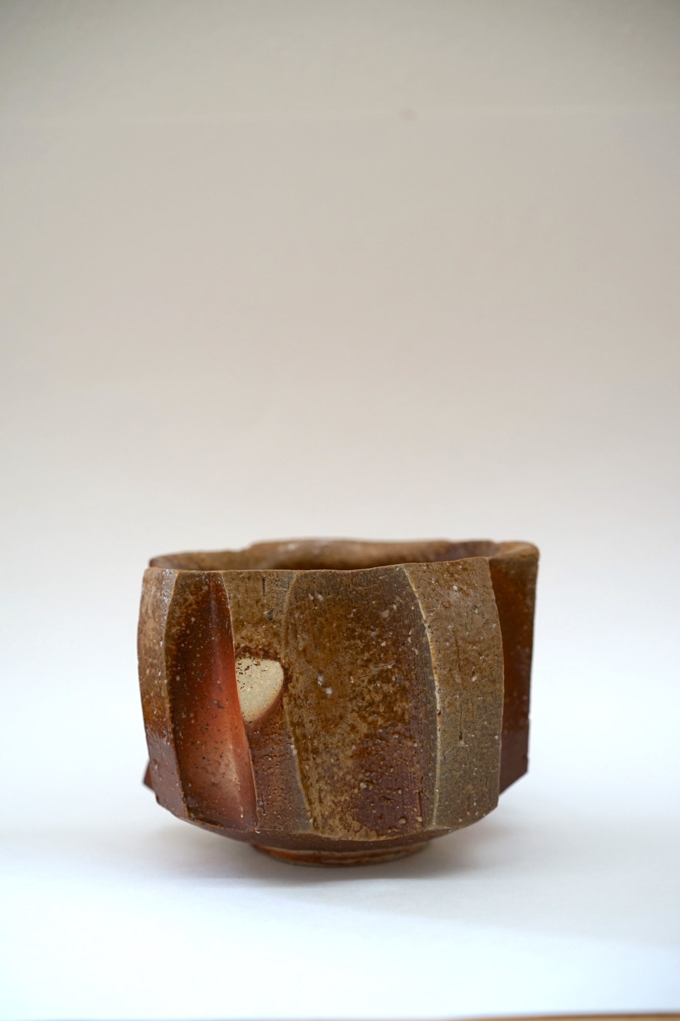 Koichiro Isezaki, Shaved Tea Bowl - 削茶盌, 2022