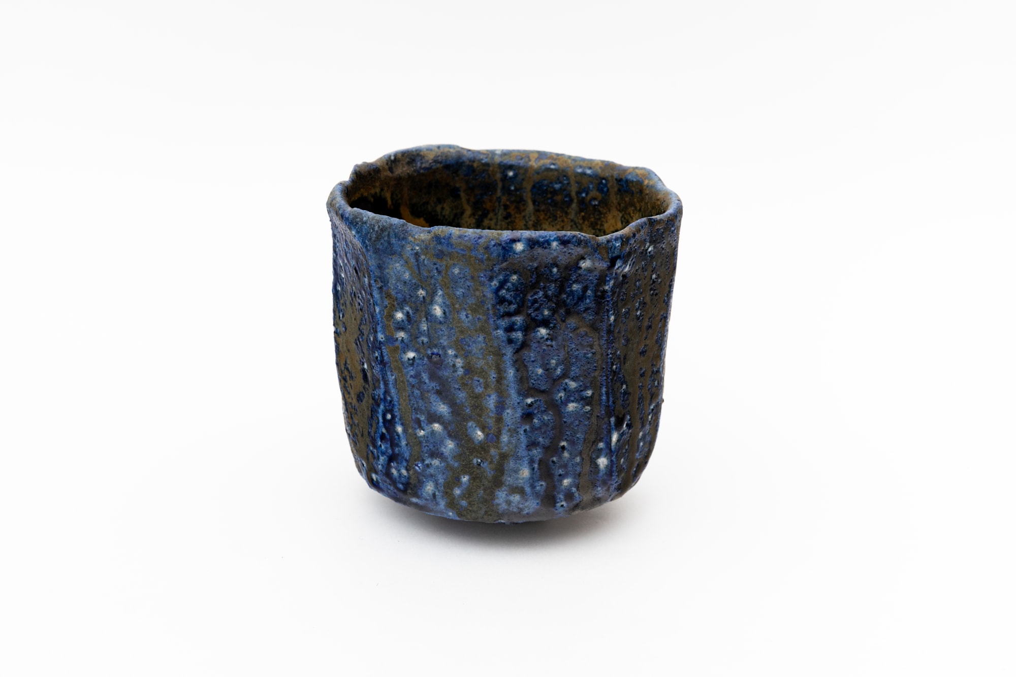 Hiroshi Goseki, Blue and Black Shaved Tea Bowl - 蒼変黒削茶盌