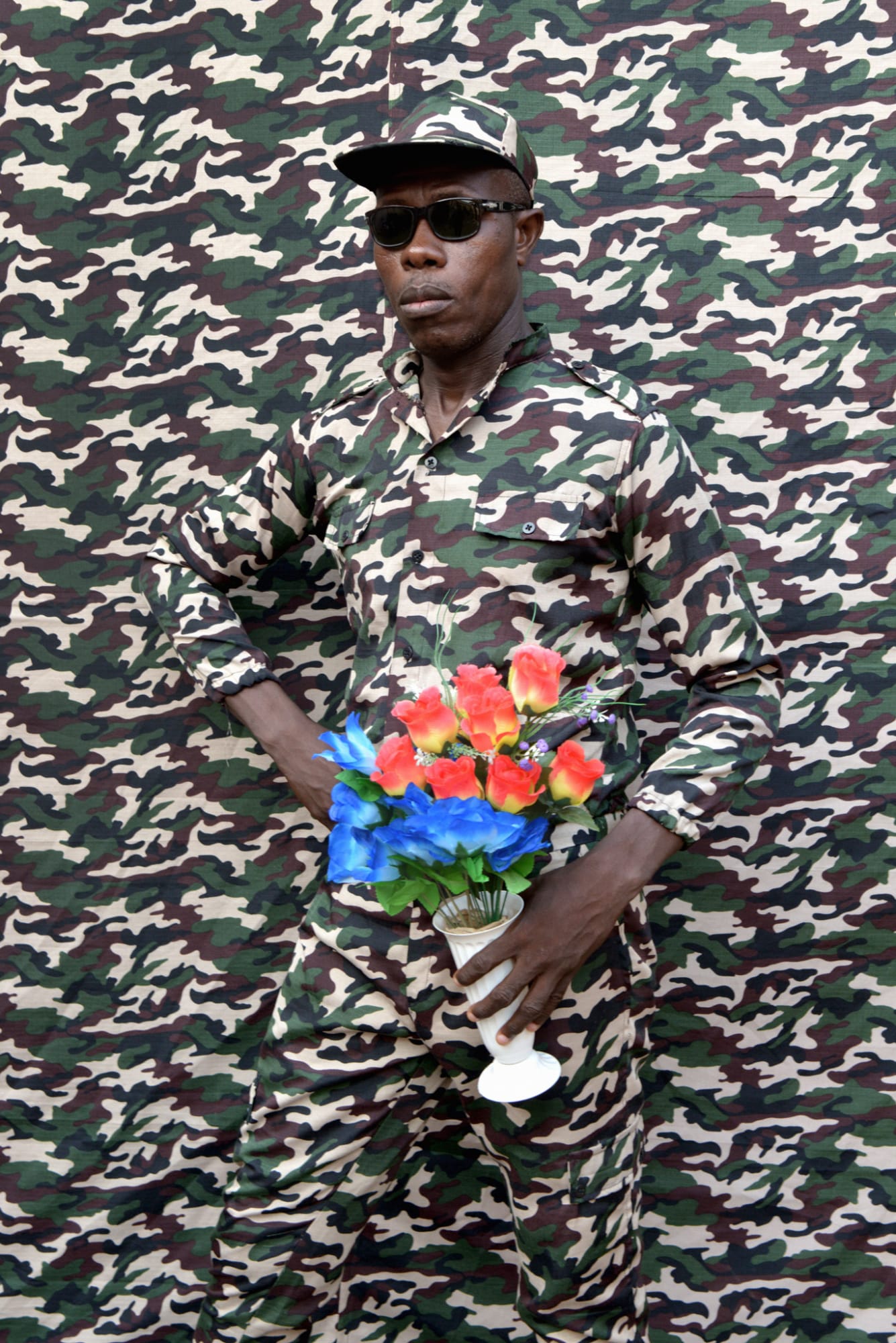 Leonce Raphael Agbodjelou, Untitled (Citizens of Porto-Novo), 2018