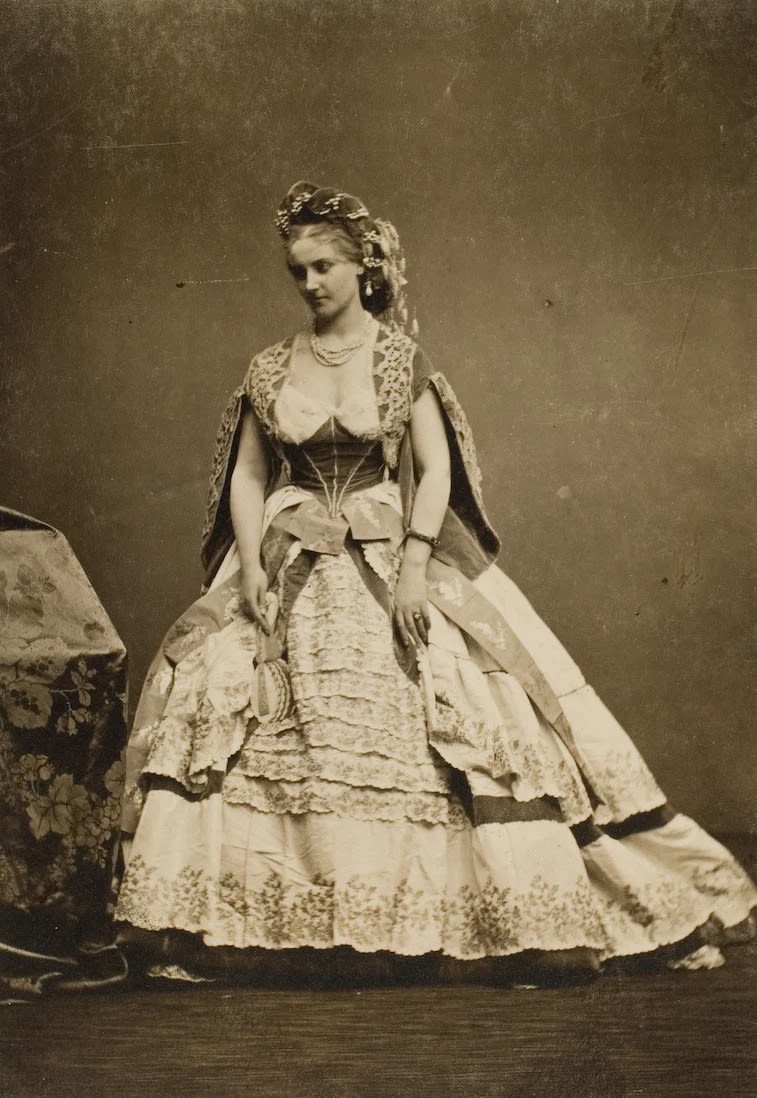 The Countess of Castiglione in collaboration with Pierre-Louis Pierson, La Comtesse de Castiglione - La Finnoise, 1861-1867