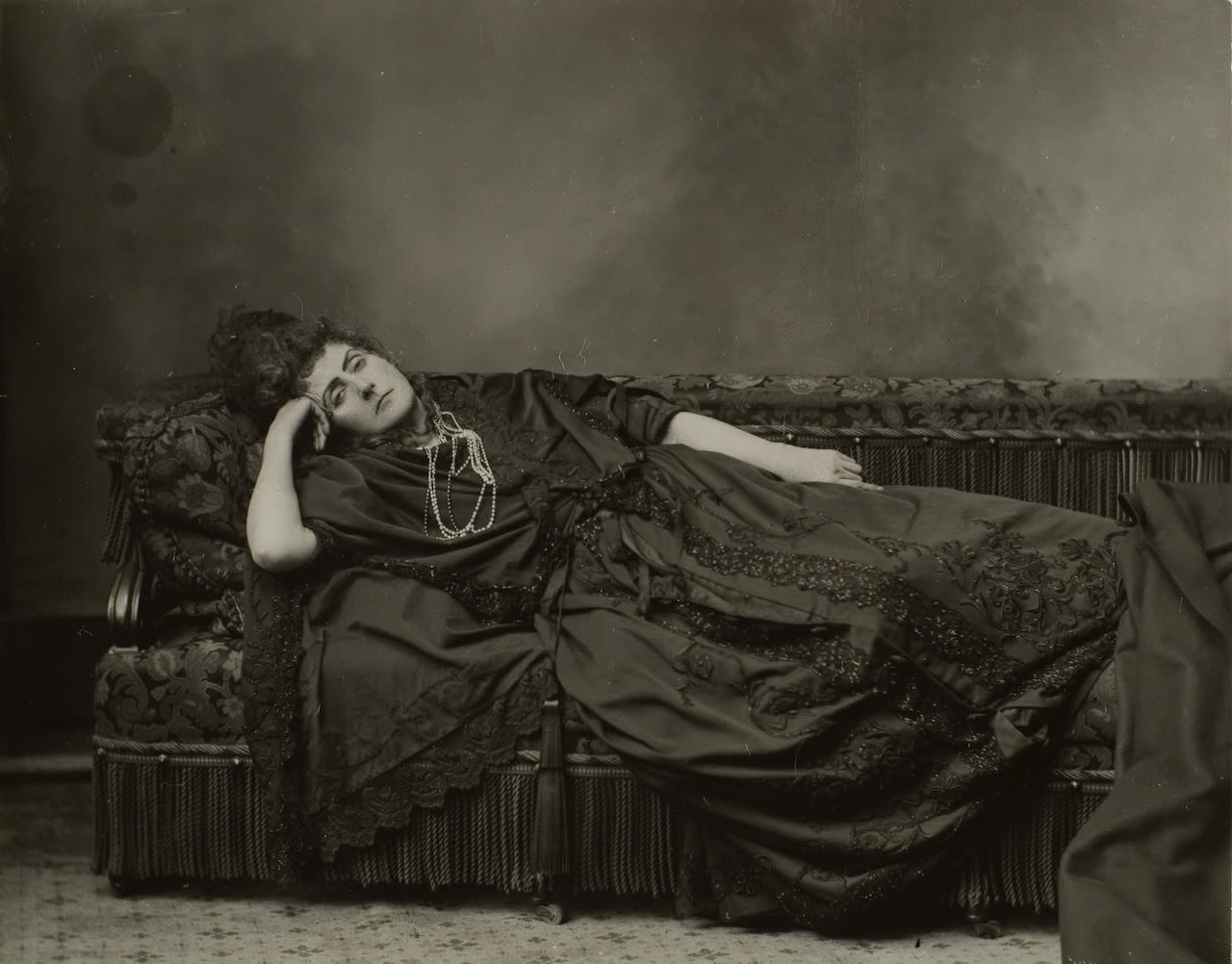 The Countess of Castiglione in collaboration with Pierre-Louis Pierson, La Comtesse de Castiglione, 1867-1868