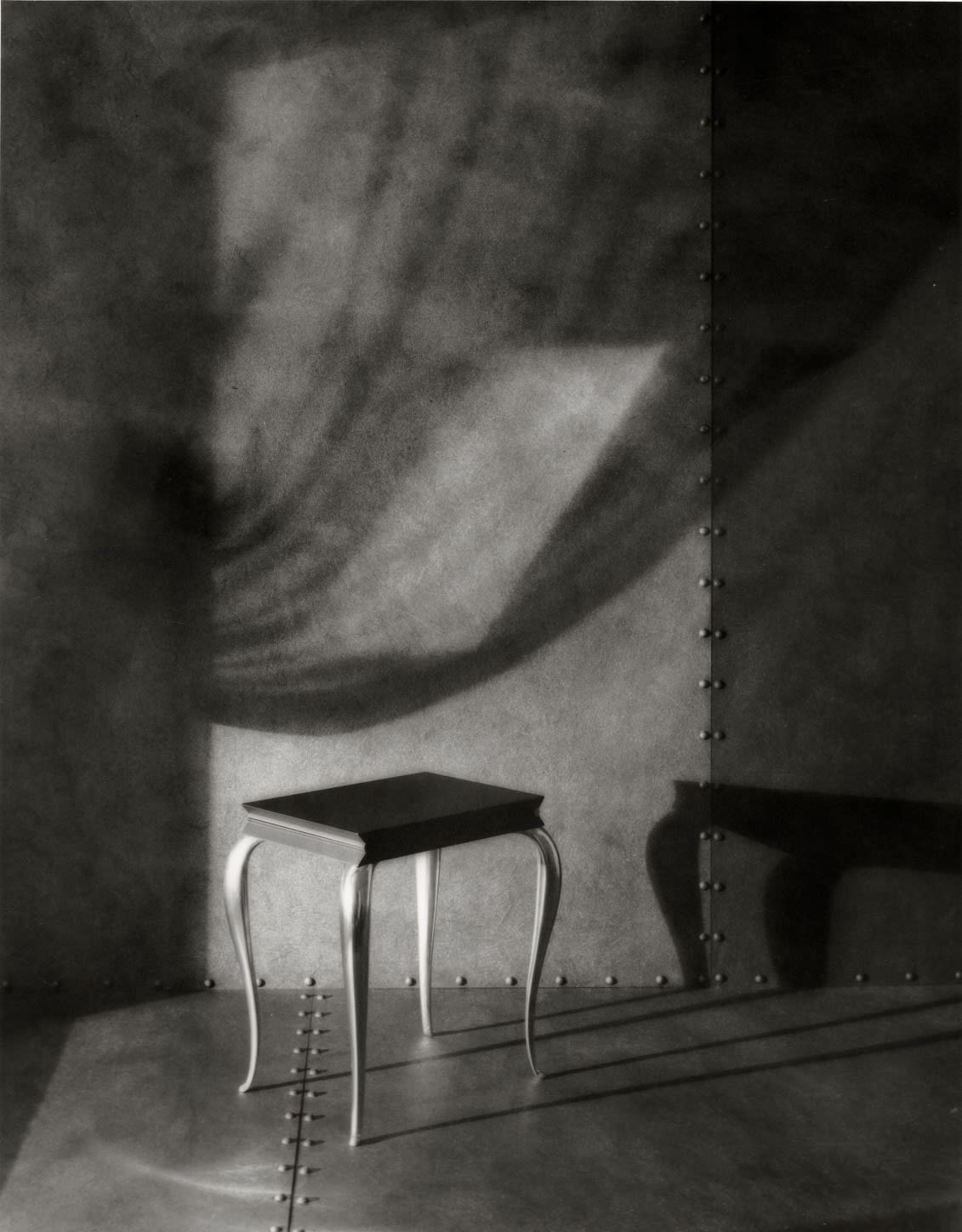 Tom Vack, Lola Mundo Closed, 1988
